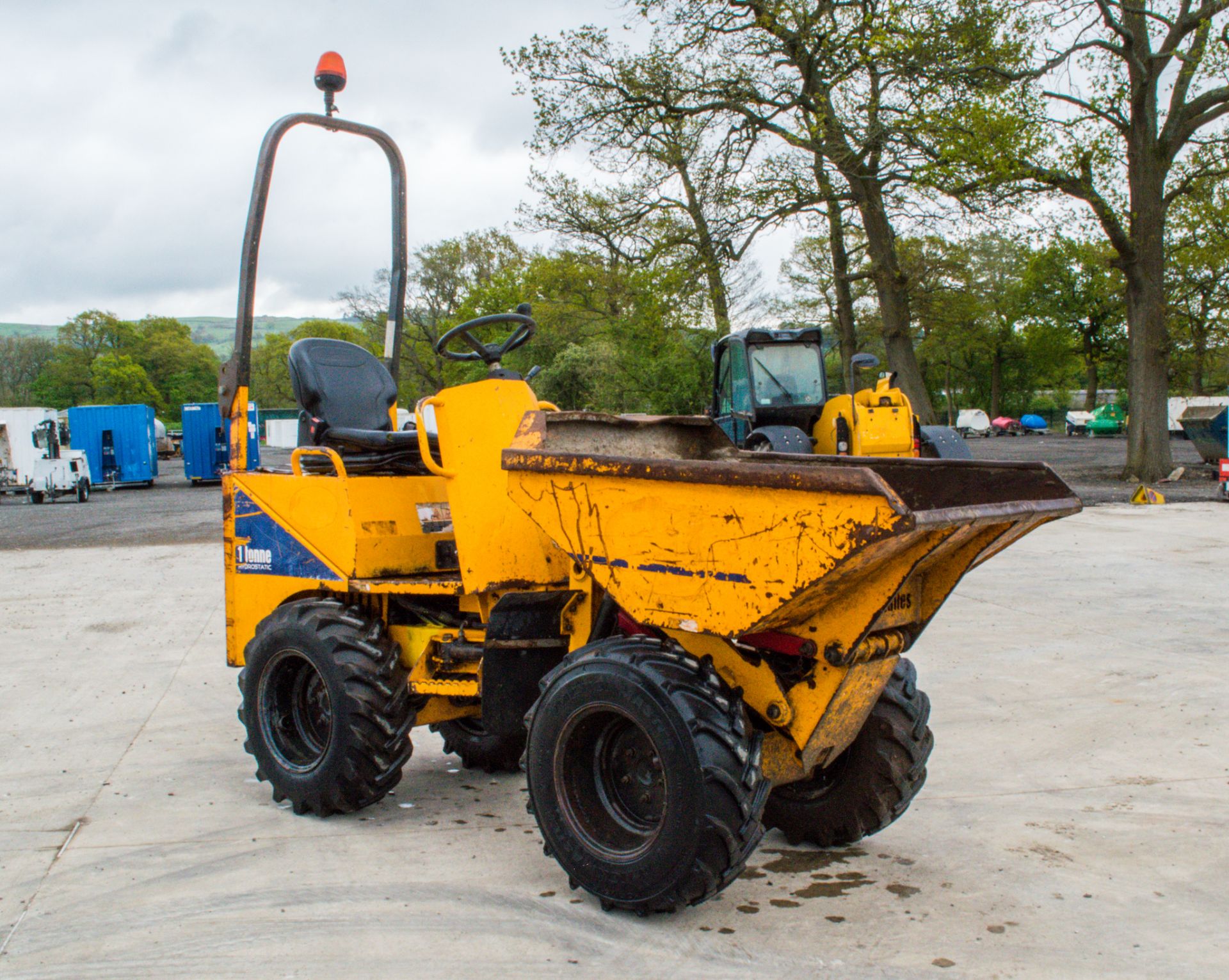 Thwaites 1 tonne hi-tip dumper Year: 2008 S/N: 4838 Recorded Hours: 1201 - Image 2 of 21