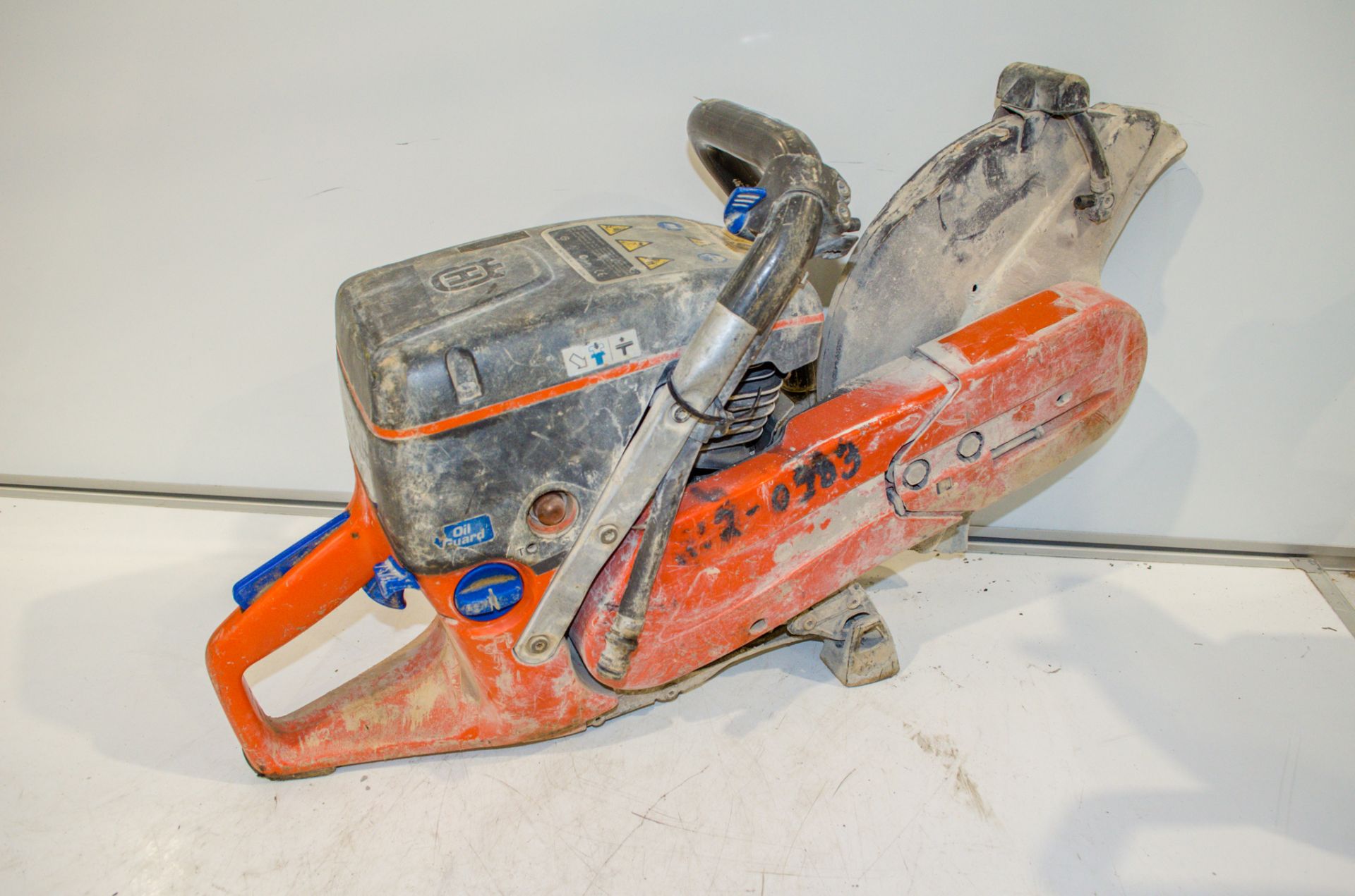 Husqvarna K760 petrol driven cut off saw 20583 - Image 2 of 2