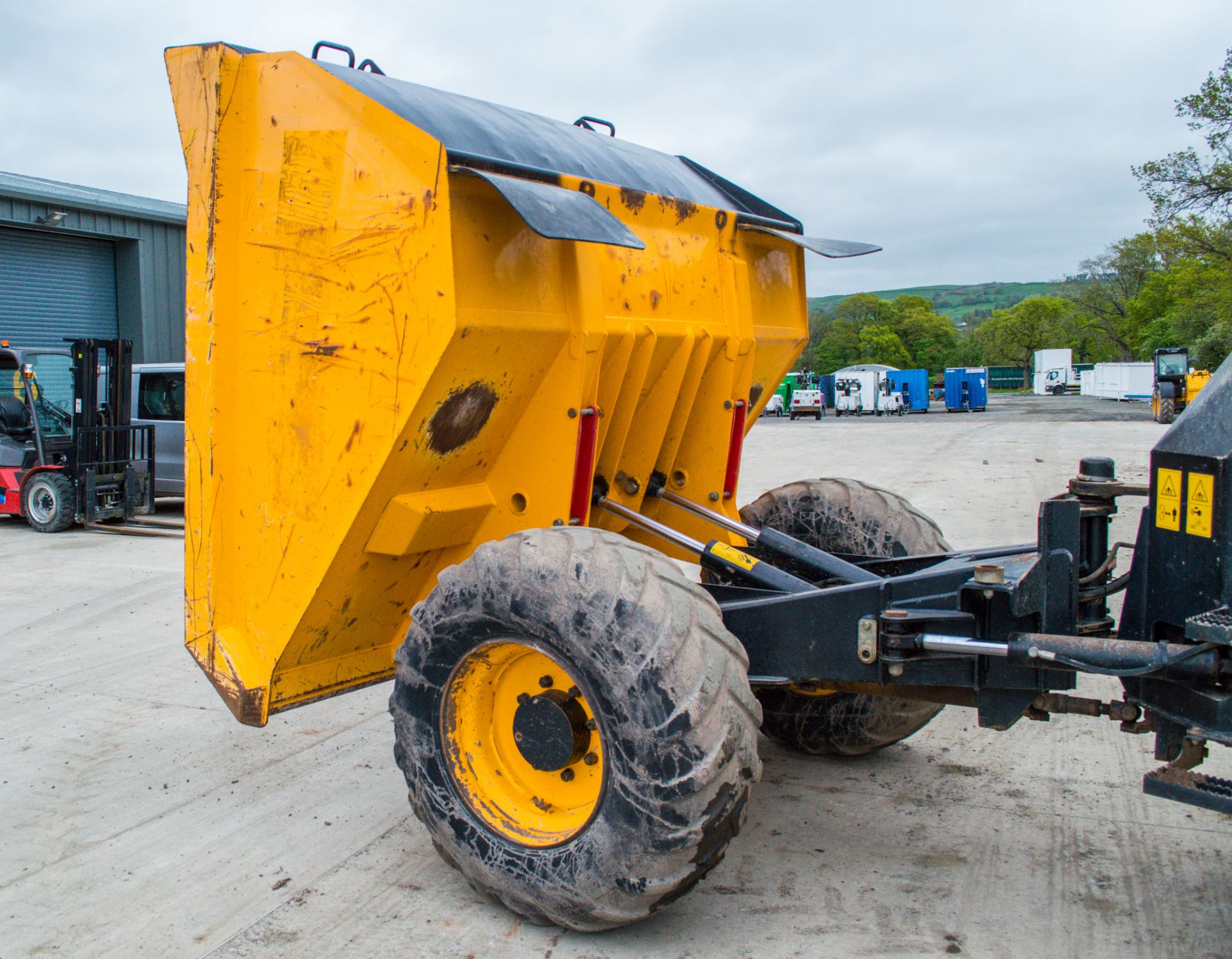 JCB 9T 9 tonne straight skip dumper - Image 14 of 22