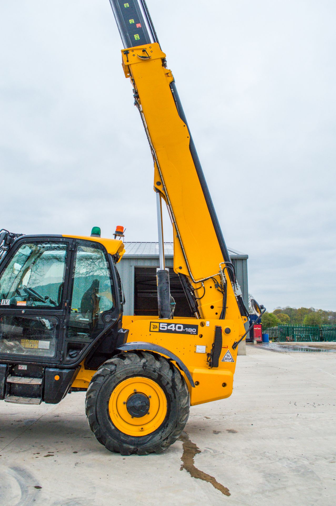 JCB 540-180 Hi-Viz 18 metre telescopic handler  Year: 2017 S/N: 2568367 Recorded Hours: 6219 c/w - Image 20 of 26