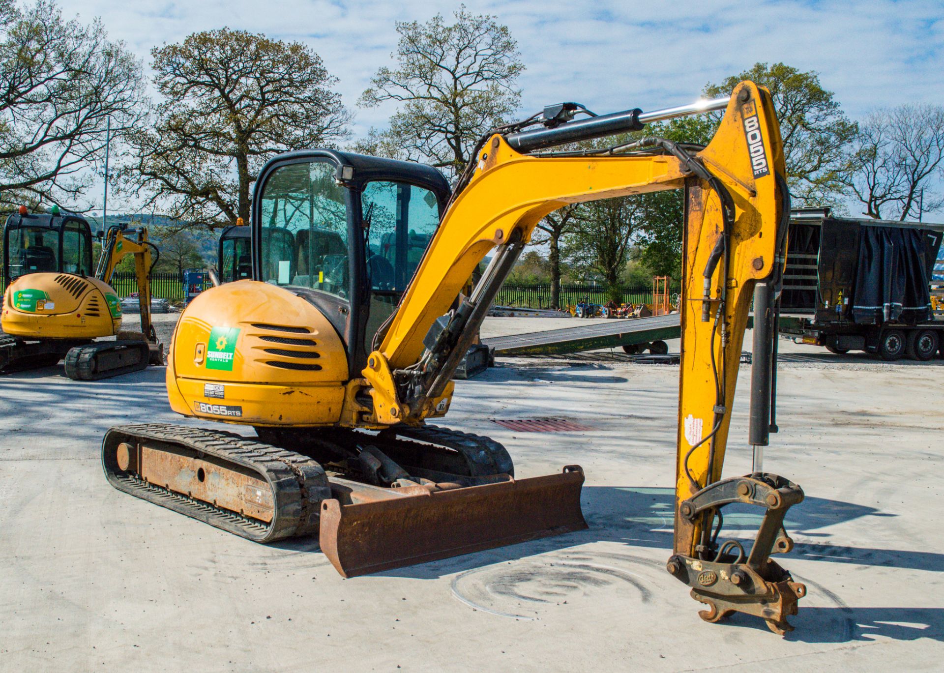 JCB 8055 RTS 5.5 tonne rubber tracked midi excavator Year: 2014 S/N: 2060727 Recorded Hours: 2618 - Image 2 of 25