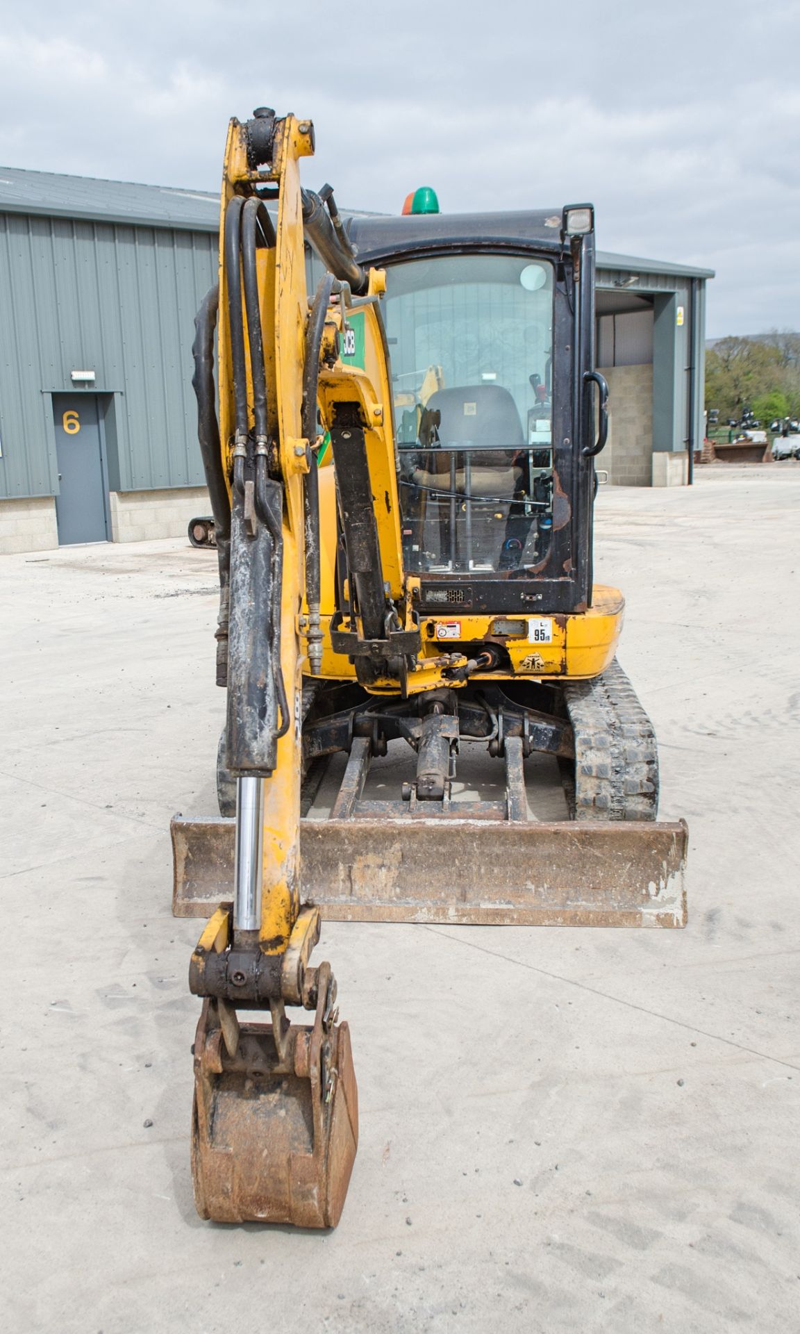 JCB 8030 ZTS 3 tonne rubber tracked excavator Year: 2014 S/N: 2117050 Recorded Hours: 2750 blade, - Image 5 of 21