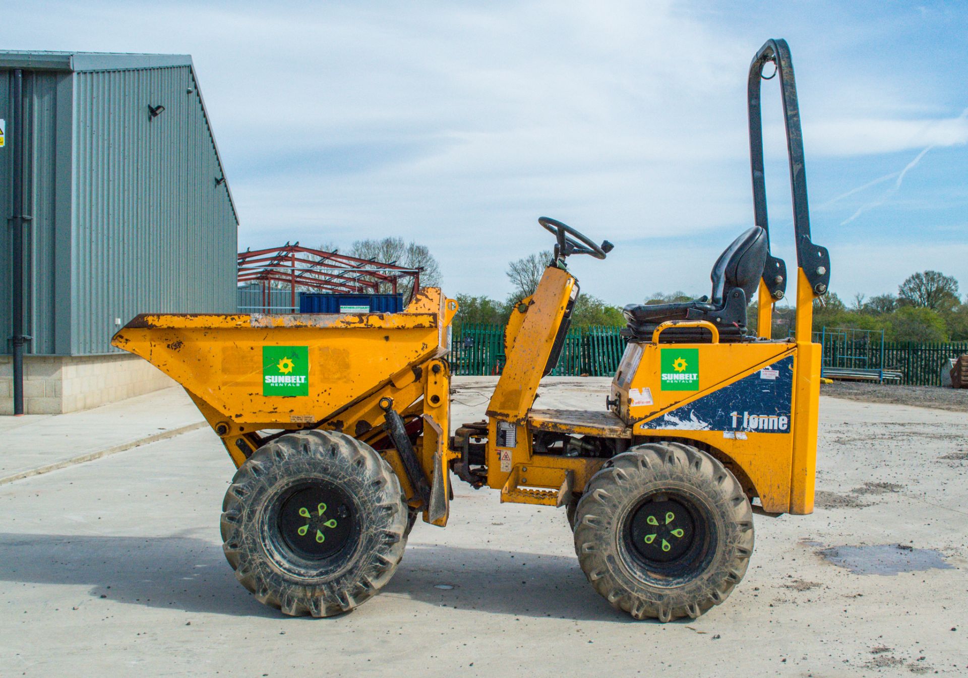 Thwaites 1 tonne hi-tip dumper Year: 2014 S/N: 17C7369 Recorded Hours: 1684 A634832 - Image 8 of 22