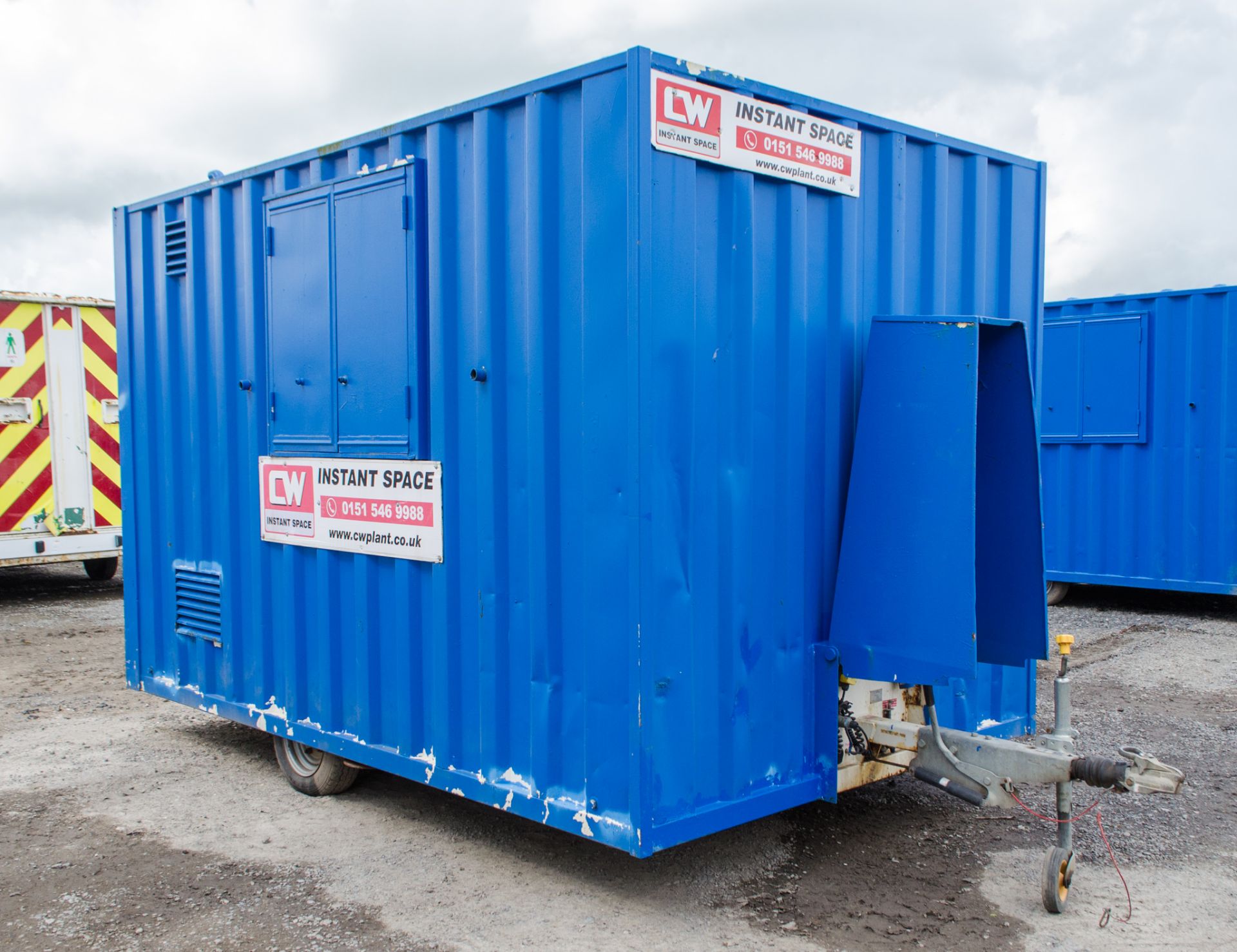 Boss Cabins 12 ft x 8 ft steel anti vandal mobile welfare unit Comprising of: Canteen, toilet & - Image 2 of 11