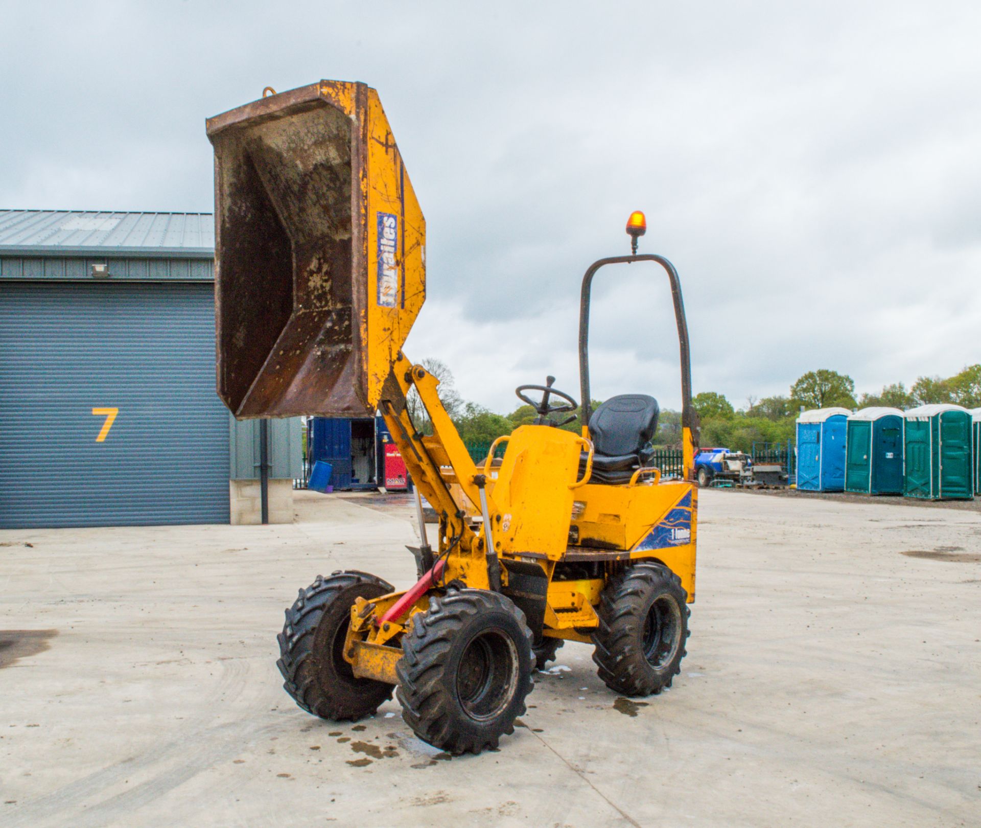 Thwaites 1 tonne hi-tip dumper Year: 2008 S/N: 4838 Recorded Hours: 1201 - Image 13 of 21