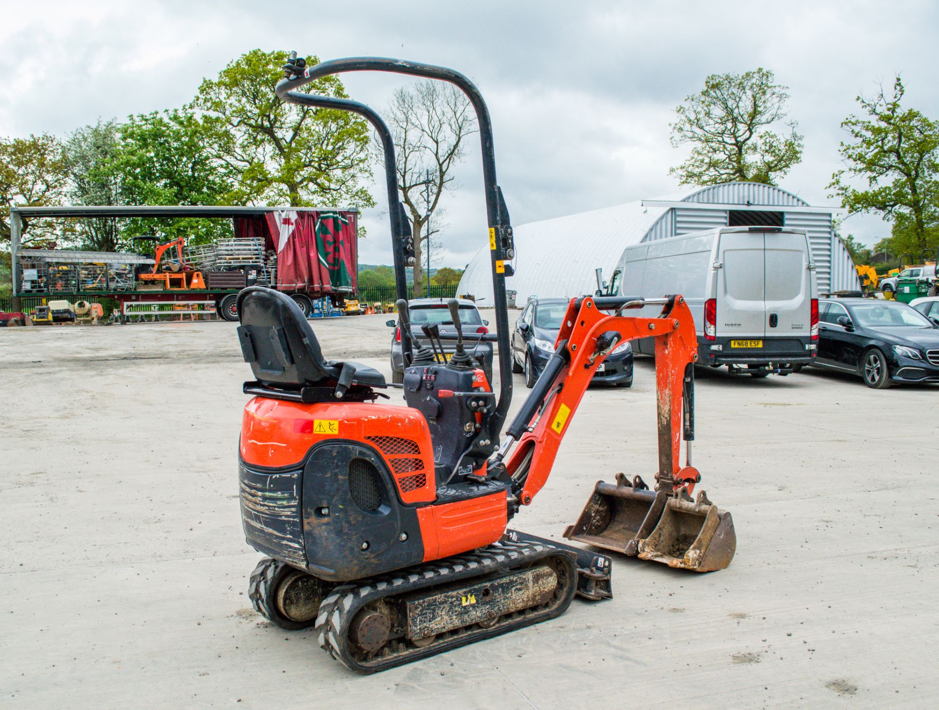 Kubota K008-3 0.8 tonne rubber tracked micro excavator Year: 2018 S/N: 31059 Recorded Hours: 767 - Image 3 of 20