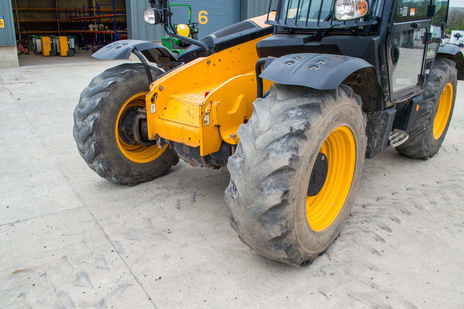 JCB 535-95 9.5 metre telescopic handler Year: 2015 S/N: 2346986 Recorded Hours: 1773 H5108838 - Image 17 of 23