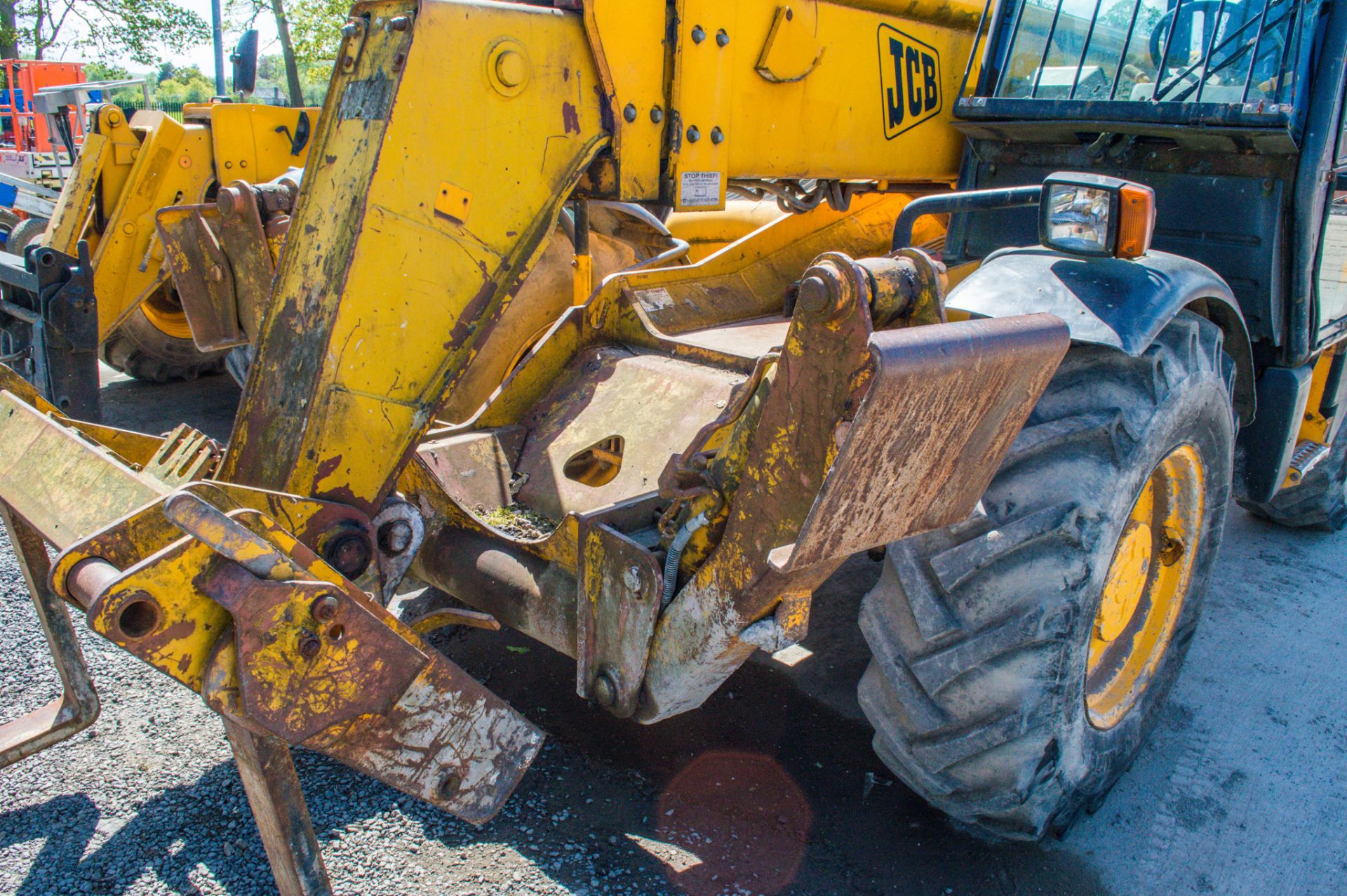 JCB 532-120 12 metre telescopic handler  Year: 2001  S/N: 0783815 Recorded Hours: 1587  **Sold as - Image 16 of 21