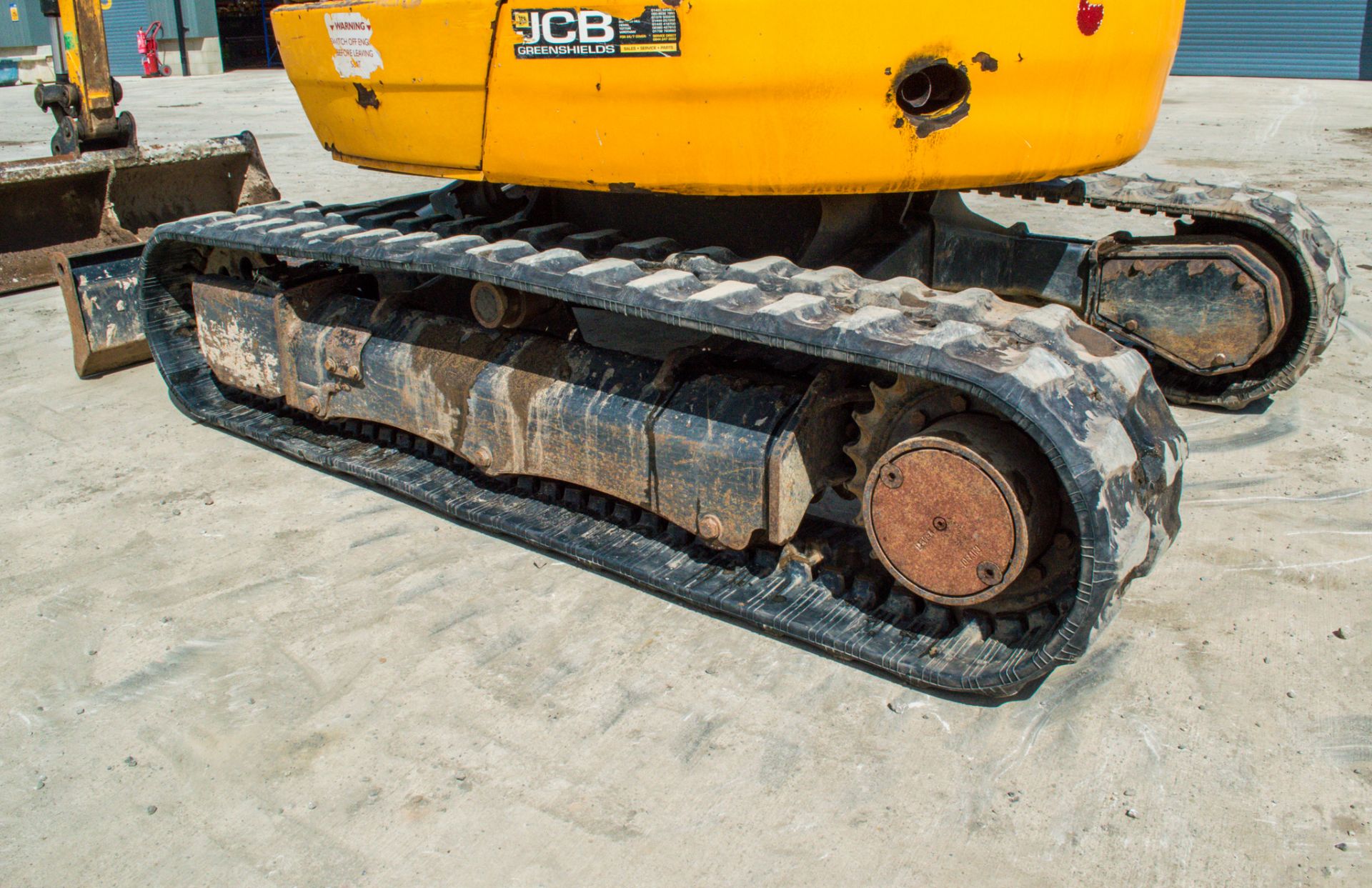 JCB 8025 2.5 tonne rubber tracked mini excavator Year: 2013 S/N: 2226112 Recorded hours: 3431 Blade, - Image 9 of 22