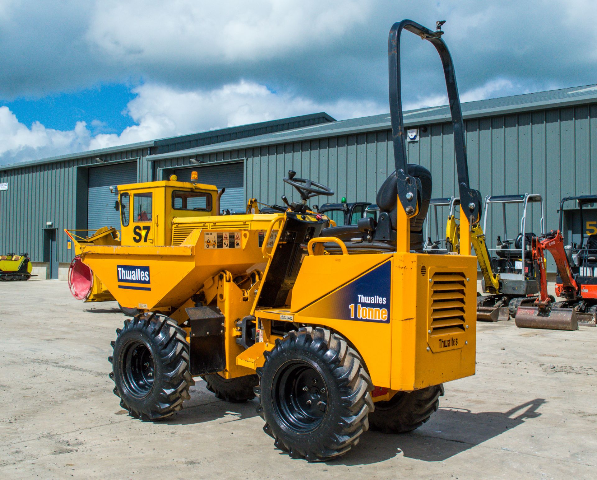 Thwaites 1 tonne high tip dumper Year: 2018 S/N: E3649 Recorded hours: 441 XL187003 - Image 4 of 21