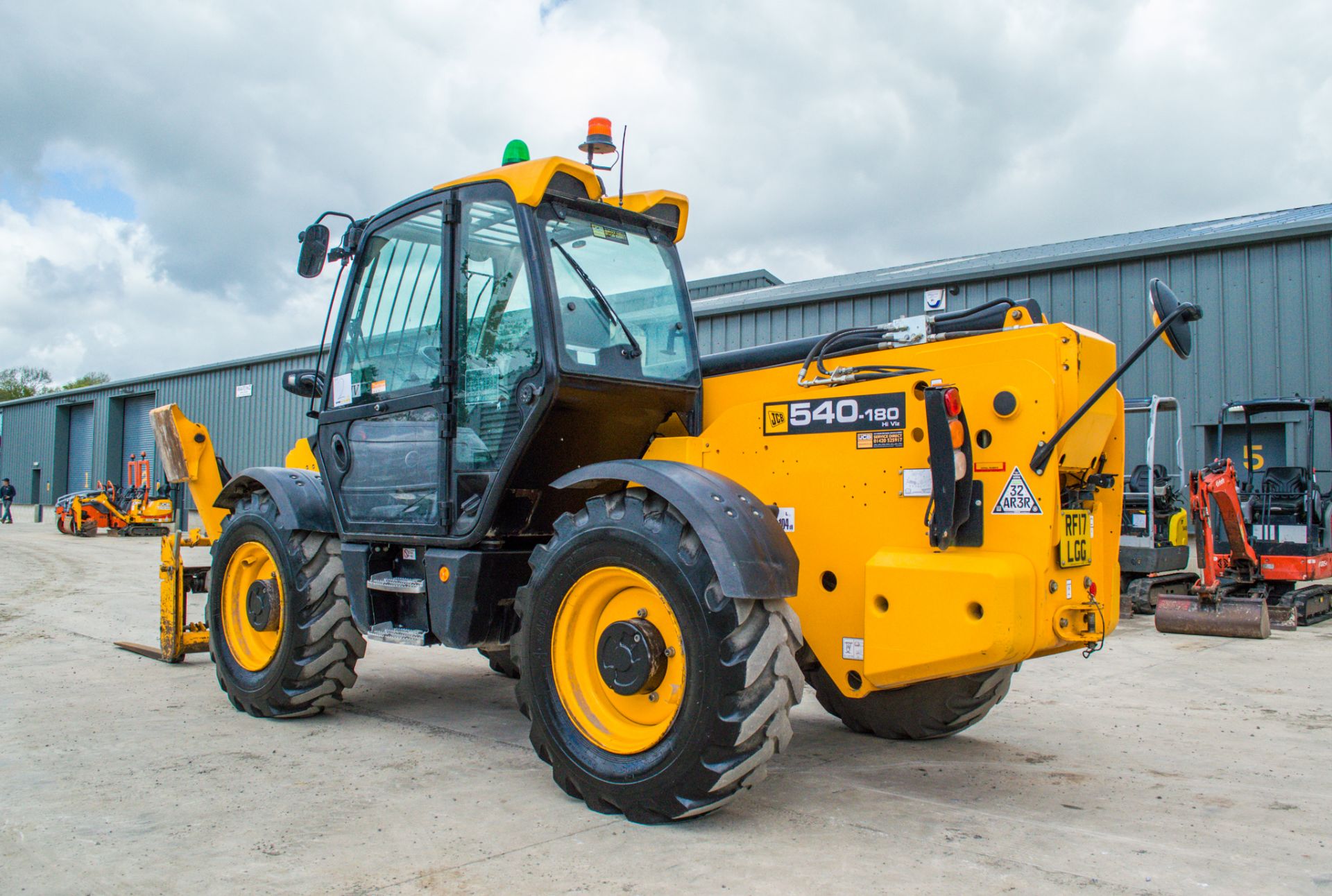 JCB 540-180 Hi-Viz 18 metre telescopic handler  Year: 2017 S/N: 2567255 Recorded Hours: 5503 c/w - Image 4 of 28