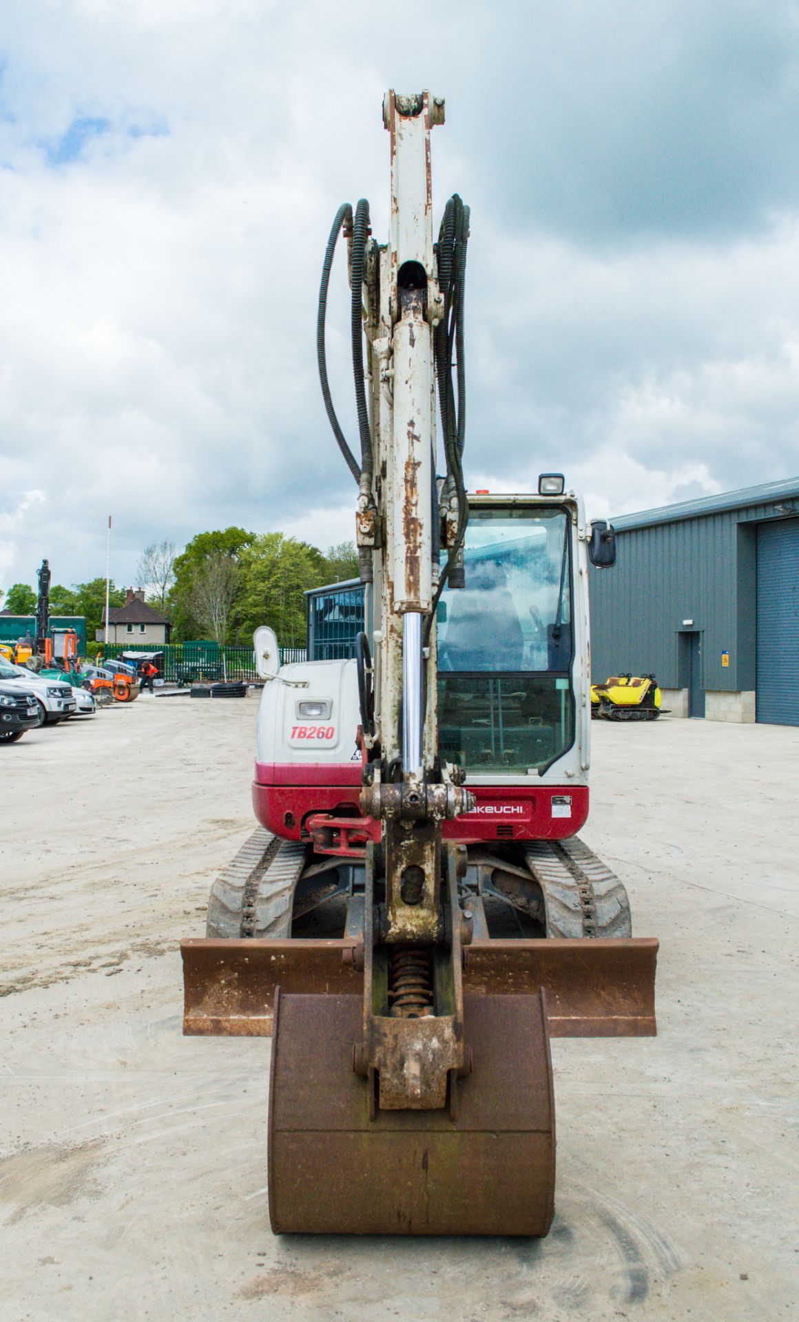 Takeuchi TB260 6 tonne rubber tracked midi excavator Year: 2014 S/N: 126000704 Recorded hours: - Image 5 of 26