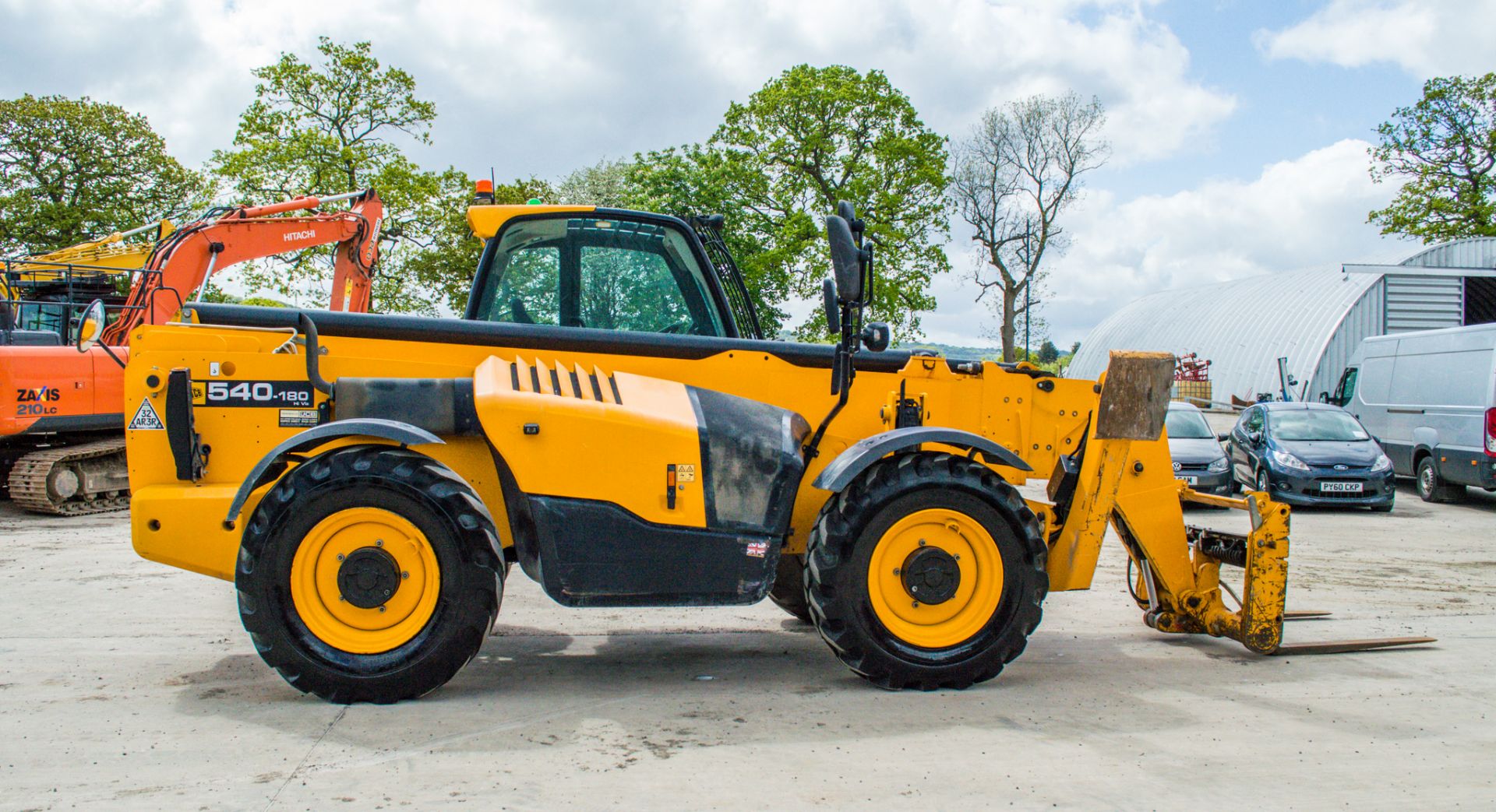 JCB 540-180 Hi-Viz 18 metre telescopic handler  Year: 2017 S/N: 2567255 Recorded Hours: 5503 c/w - Image 7 of 28