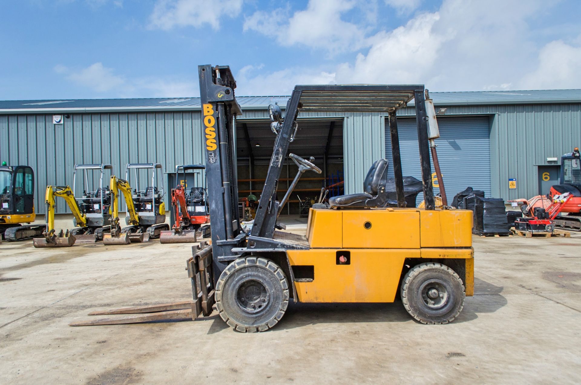 Boss RH30D 3 tonne diesel driven fork lift truck Year: Not stated on plate S/N: 01329 Recorded - Image 7 of 15