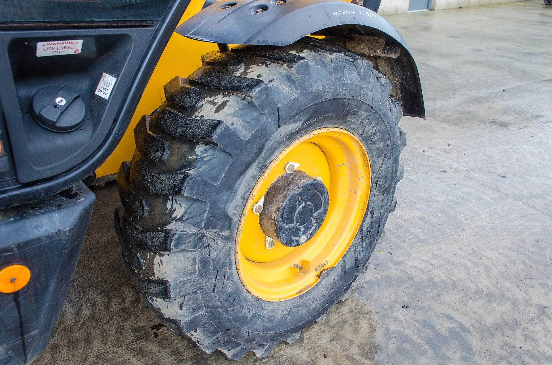 JCB 535-140 Hi-Viz 14 metre telescopic handler Year: 2014  S/N: 2339650 Recorded Hours: 4182 A633927 - Image 16 of 24