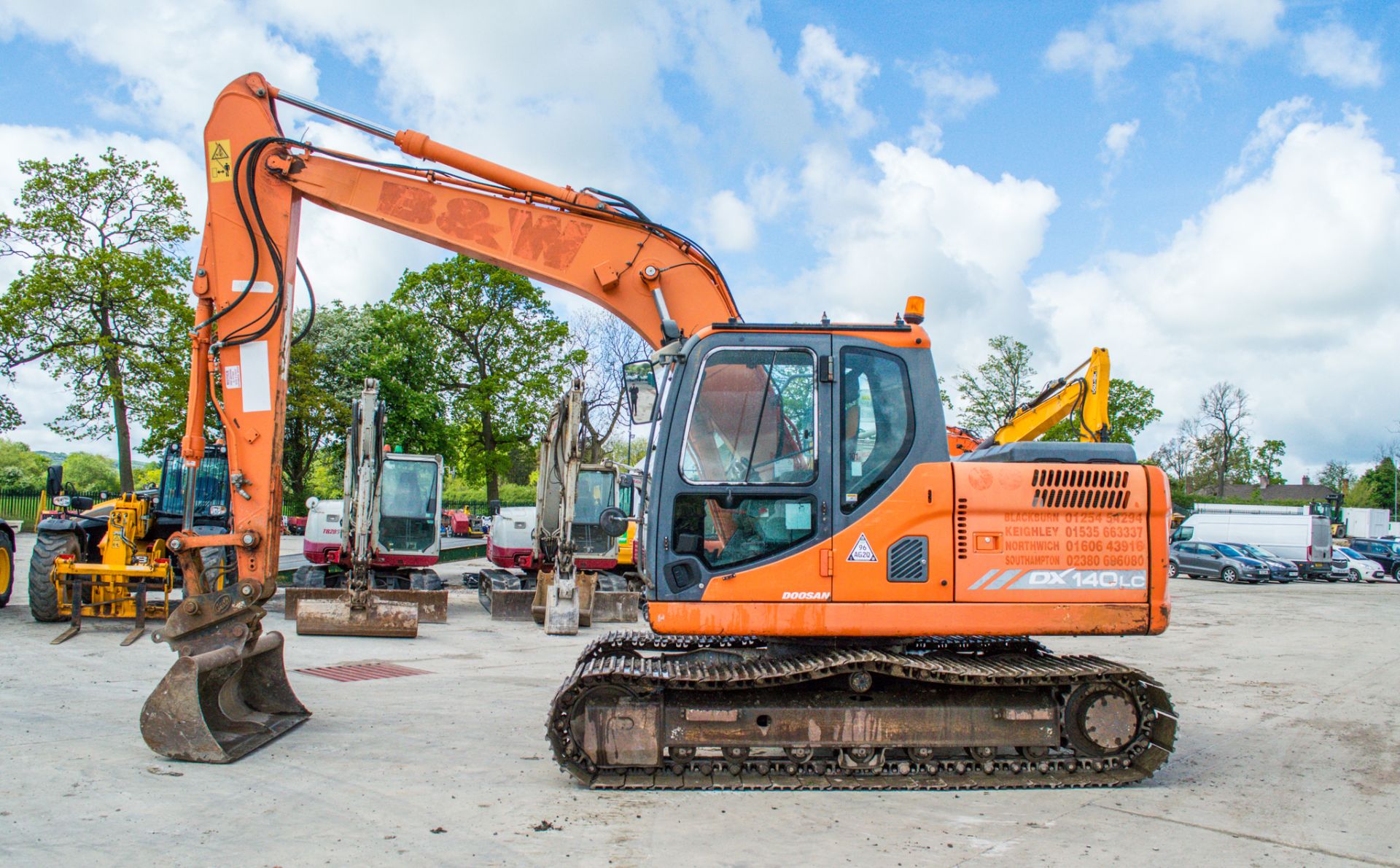 Doosan DX140LC 14 tonne steel tracked excavator Year: 2012 S/N: 50792 Recorded Hours: 88898 (Clock - Image 8 of 22