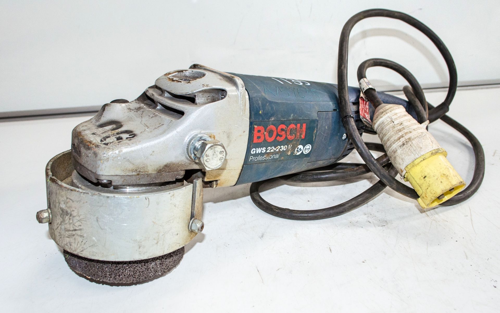 Bosch GWS22-230H 110v 230mm angle grinder A757635