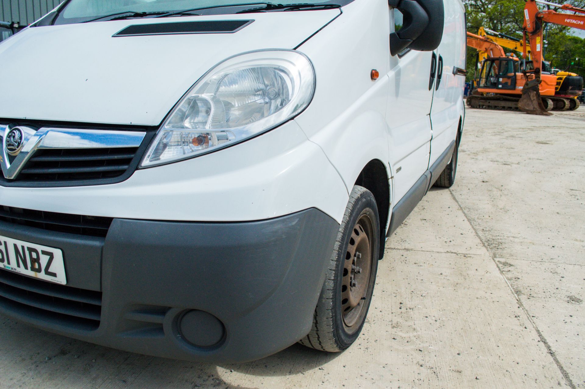 Vauxhall Vivaro 2900 2.0 CDTI 113 LWB panel van - Image 10 of 26