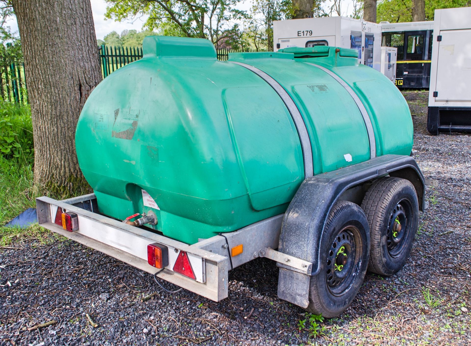 Western 2000 litre fast two tandem axle water bowser A605518 - Image 2 of 3