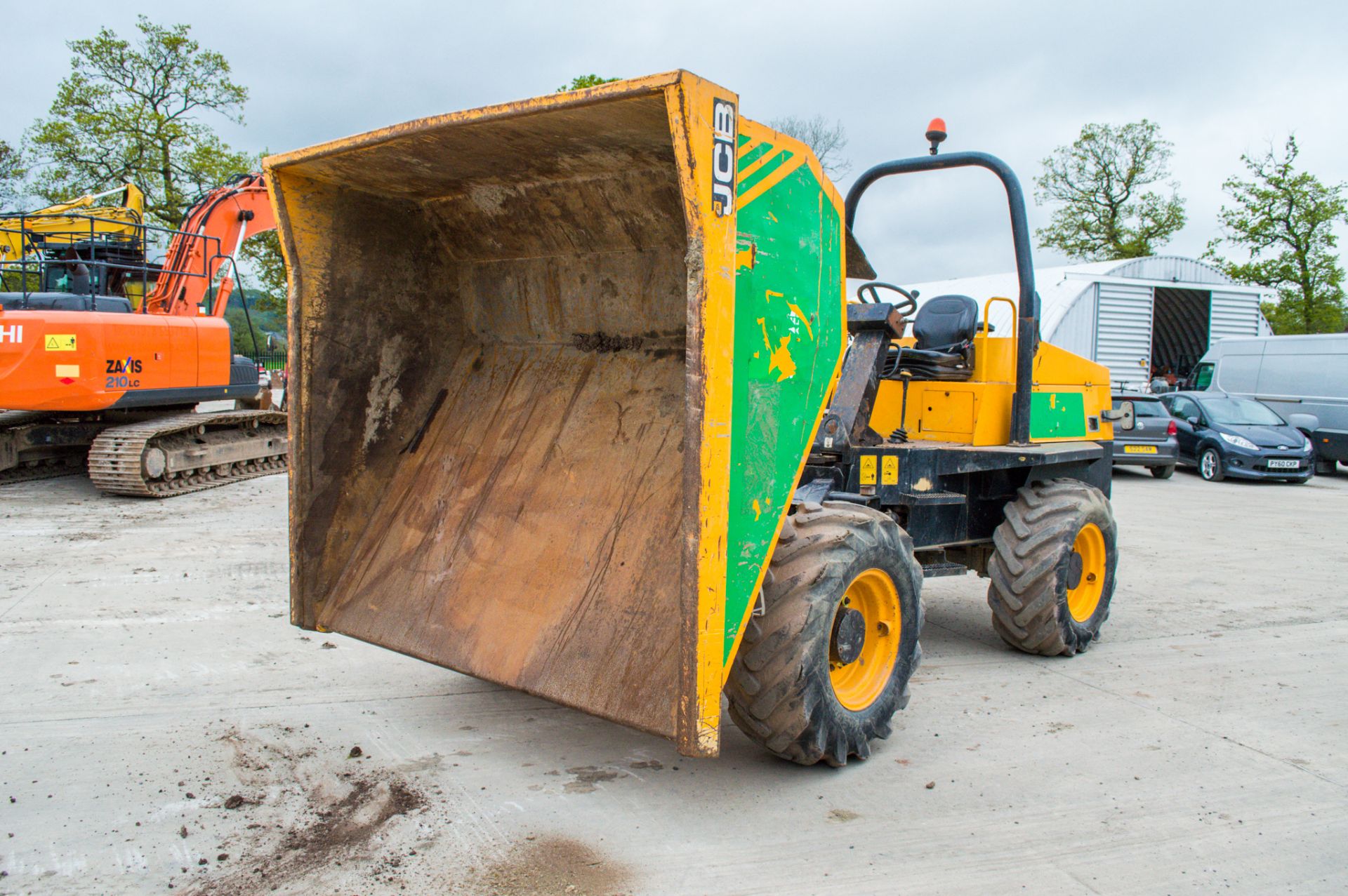 JCB  6T  6 tonne straight skip dumper Year:2015 S/N: K7468 Recorded Hours: 1493 A666972 - Image 13 of 21