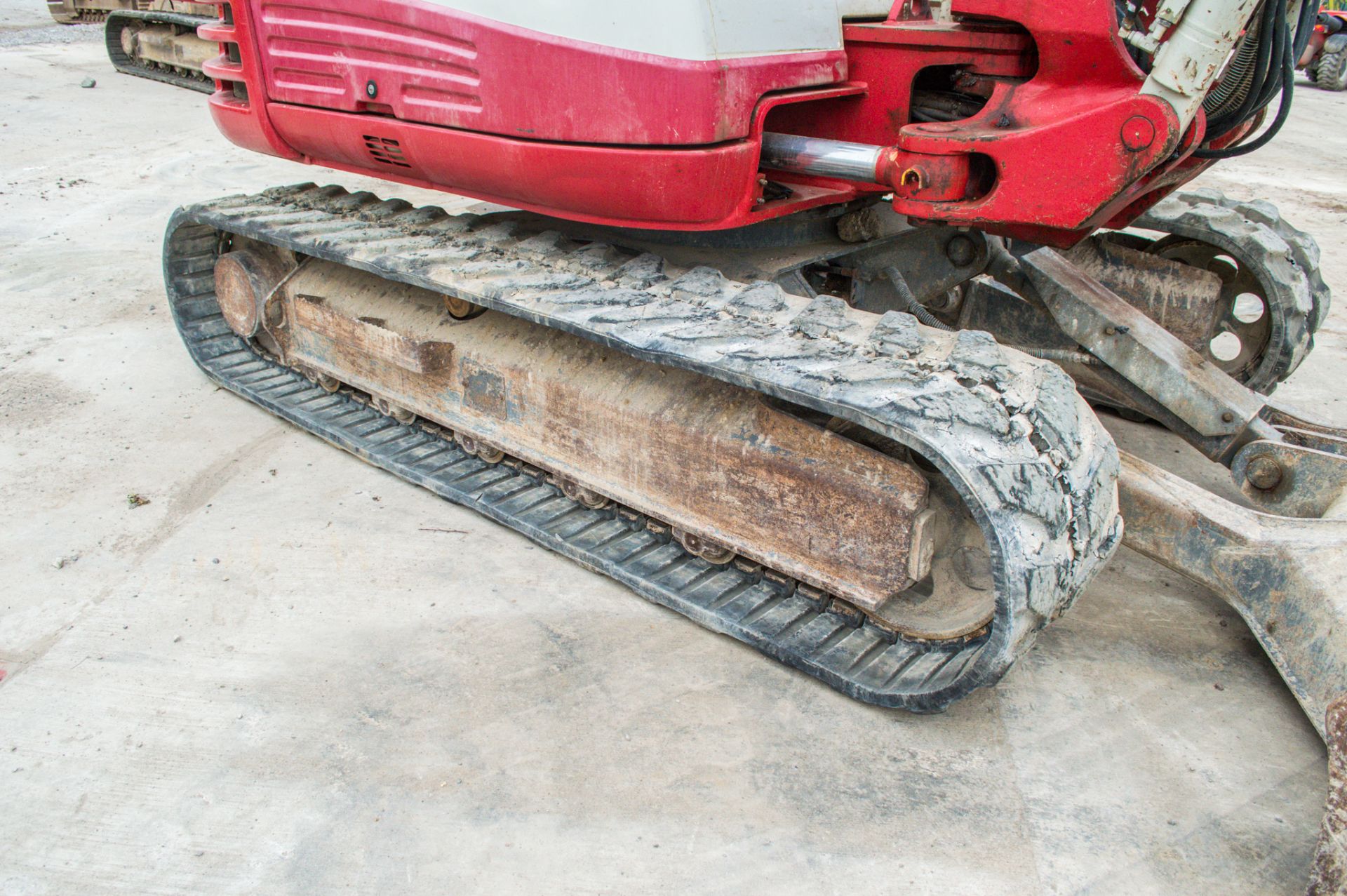 Takeuchi TB290 8.5 tonne rubber tracked excavator Year: 2015 S/N: 200107 Recorded Hours: 7596 Air - Image 10 of 24