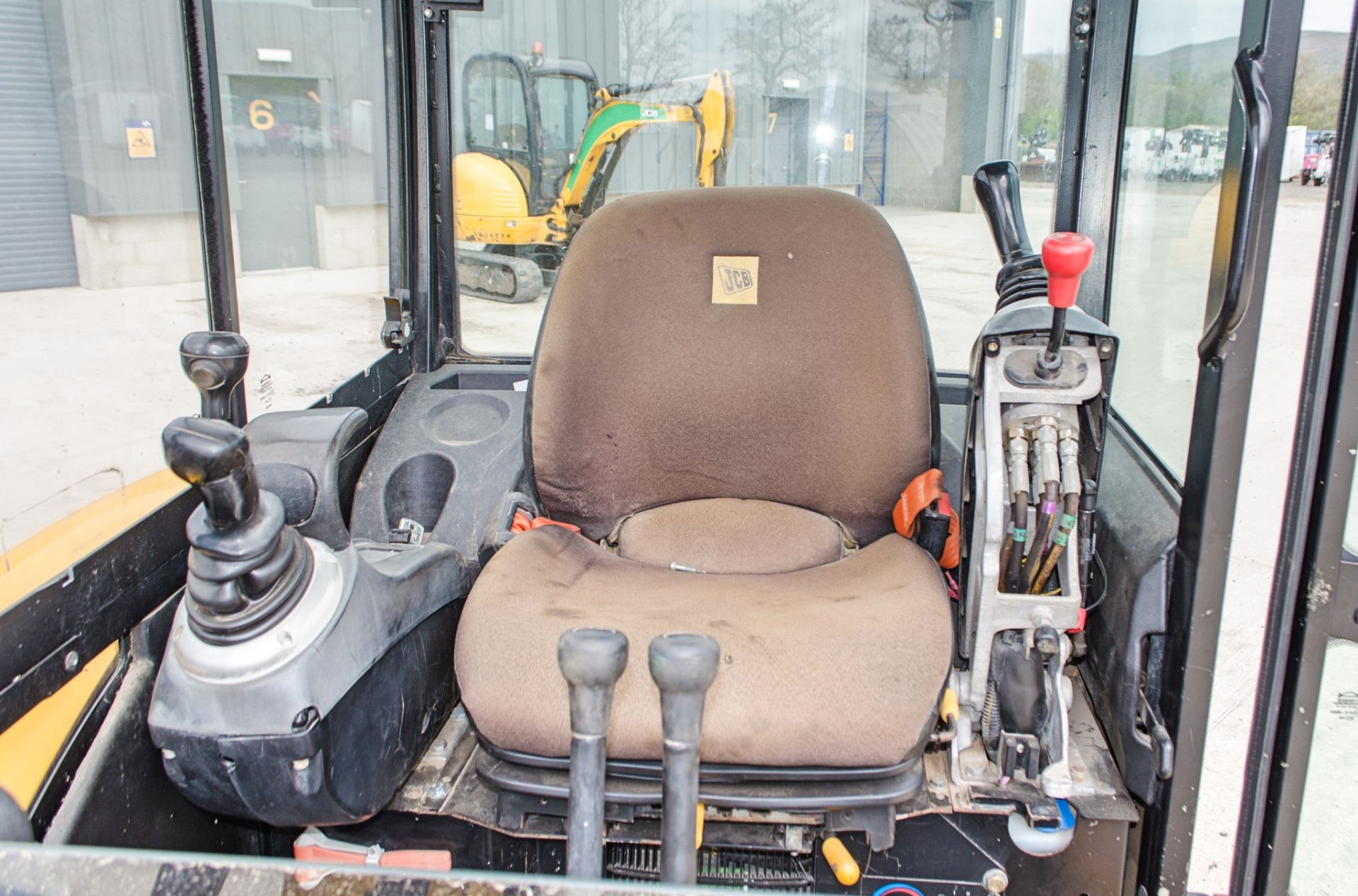 JCB 8030 ZTS 3 tonne rubber tracked excavator Year: 2014 S/N: 2117050 Recorded Hours: 2750 blade, - Image 19 of 21