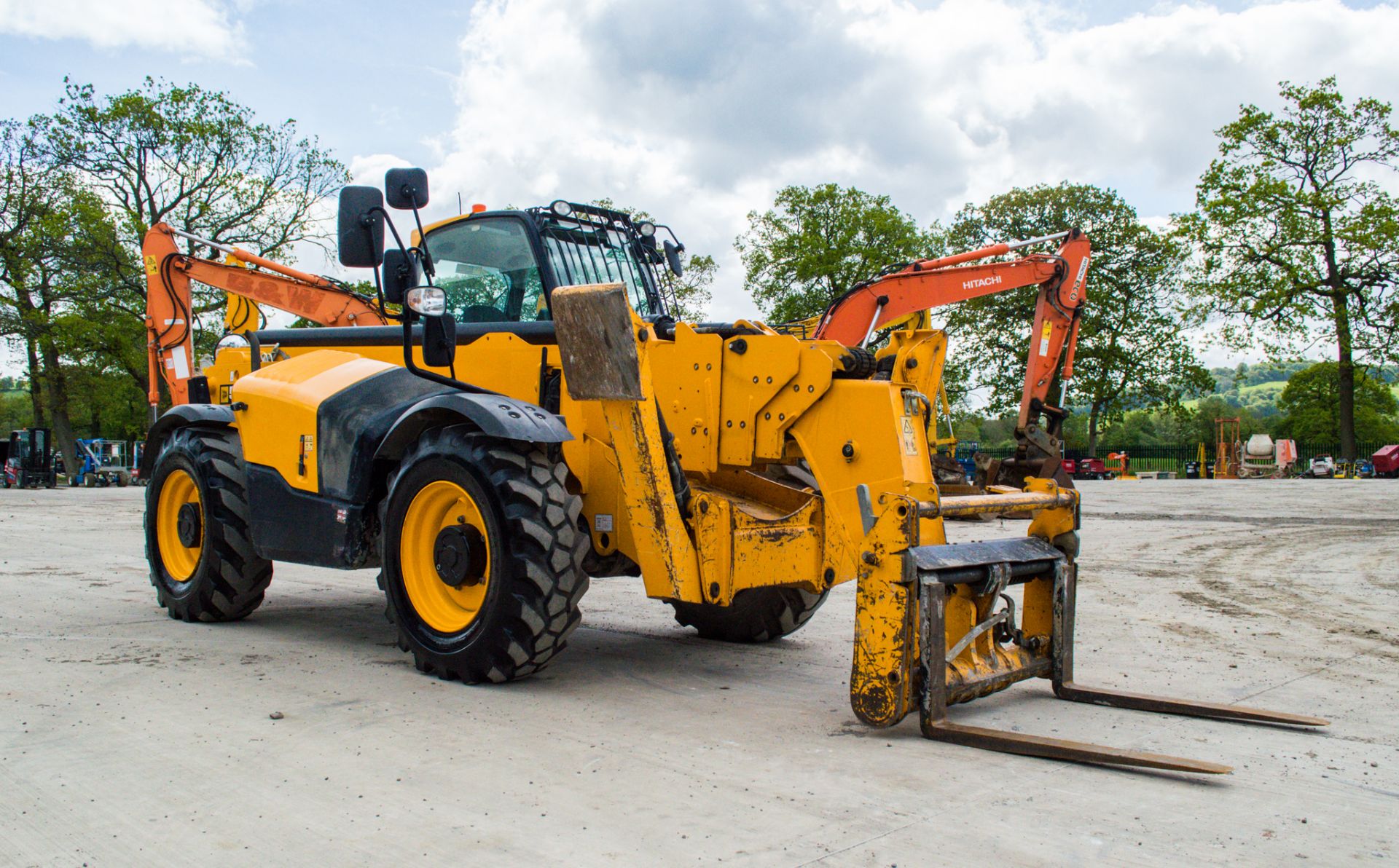 JCB 540-180 Hi-Viz 18 metre telescopic handler  Year: 2017 S/N: 2567255 Recorded Hours: 5503 c/w - Image 2 of 28