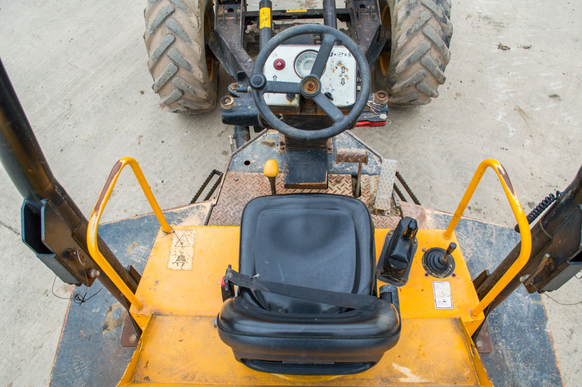 JCB  6T  6 tonne straight skip dumper Year:2015 S/N: K7468 Recorded Hours: 1493 A666972 - Image 19 of 21