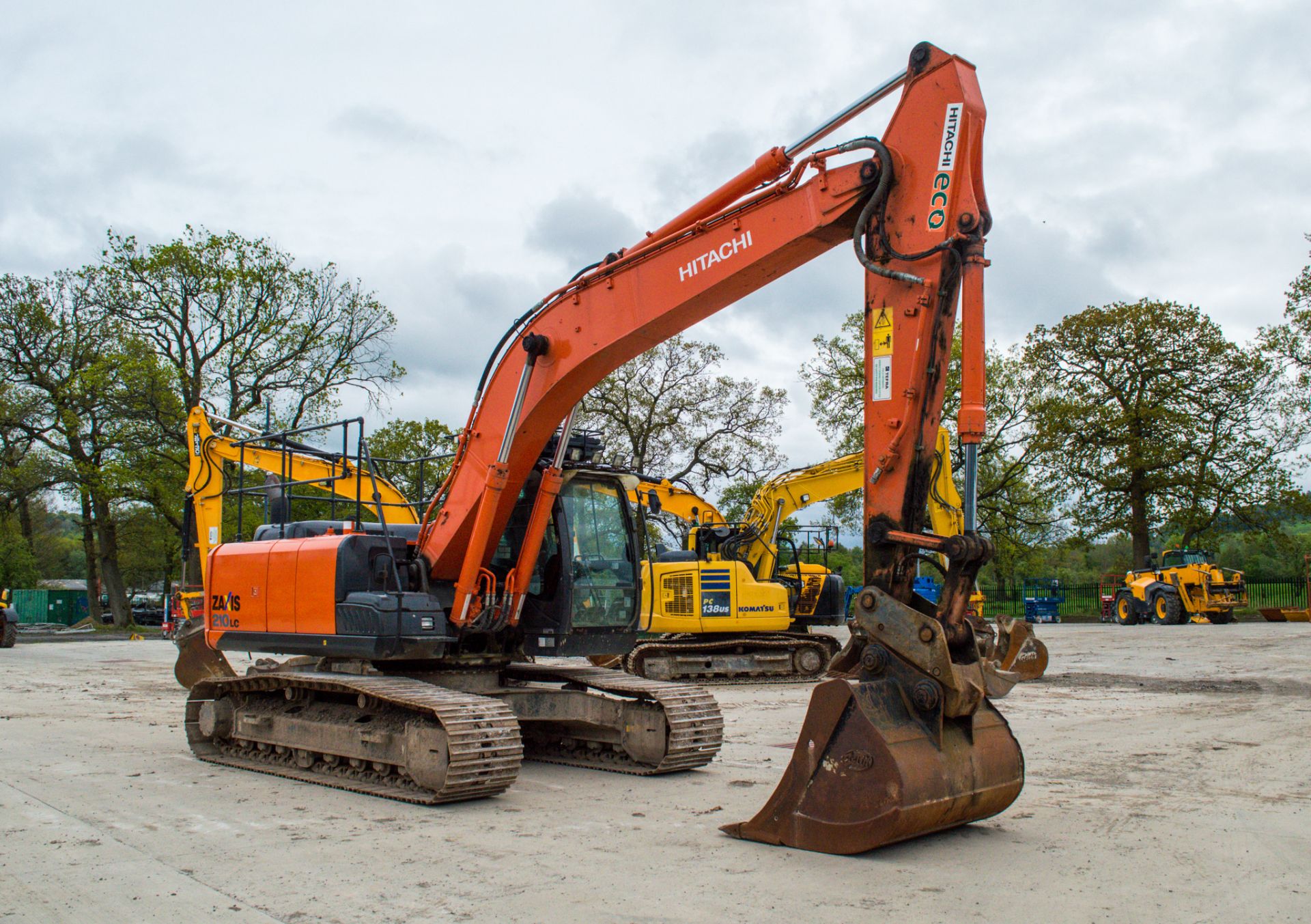 Hitachi ZX 210 LC 21 tonne steel tracked excavator Year: 2015 S/N: 303730 Recorded hours: 5549 Air - Image 2 of 22