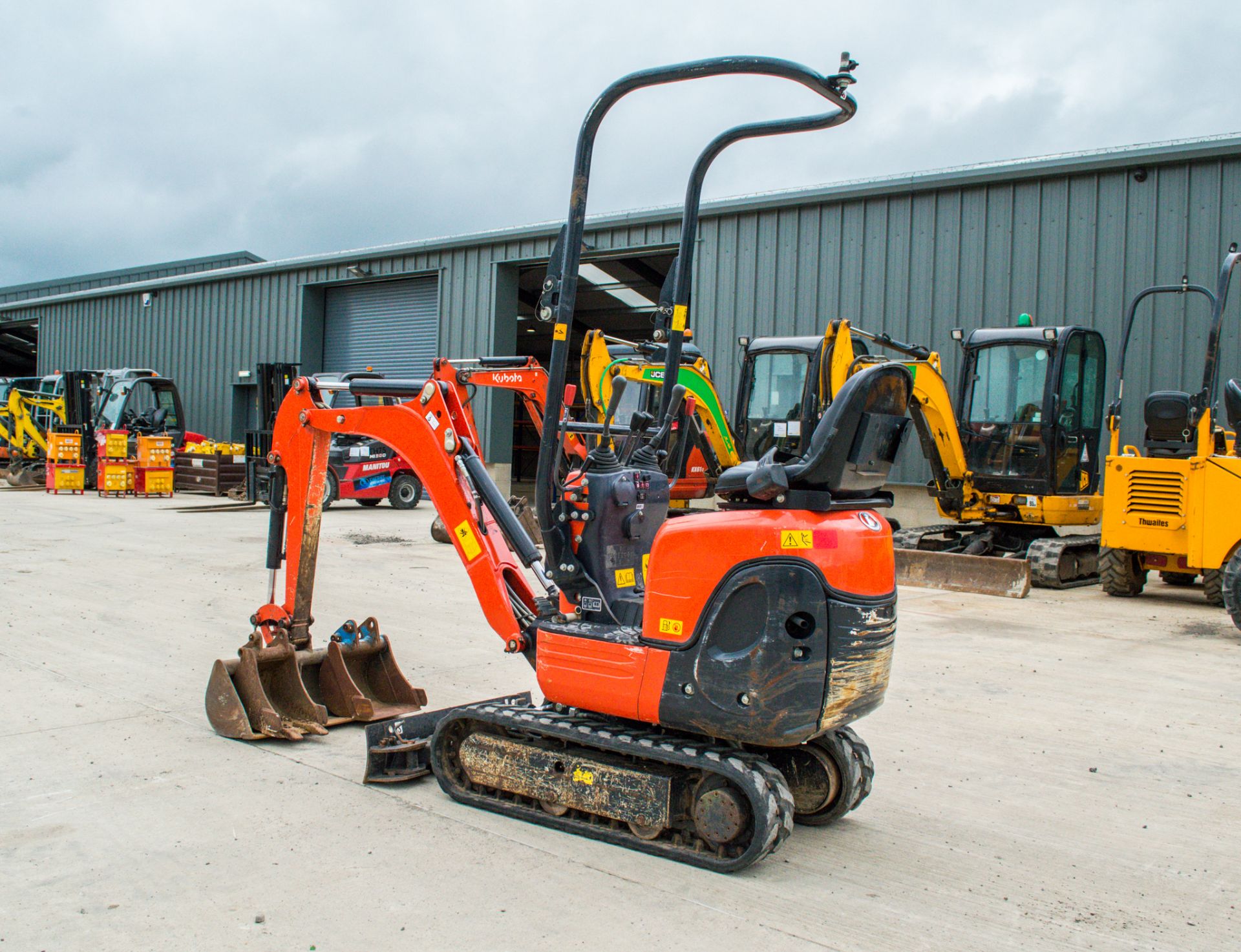 Kubota K008-3 0.8 tonne rubber tracked micro excavator Year: 2018 S/N: 31069 Recorded Hours: 663 - Image 4 of 20