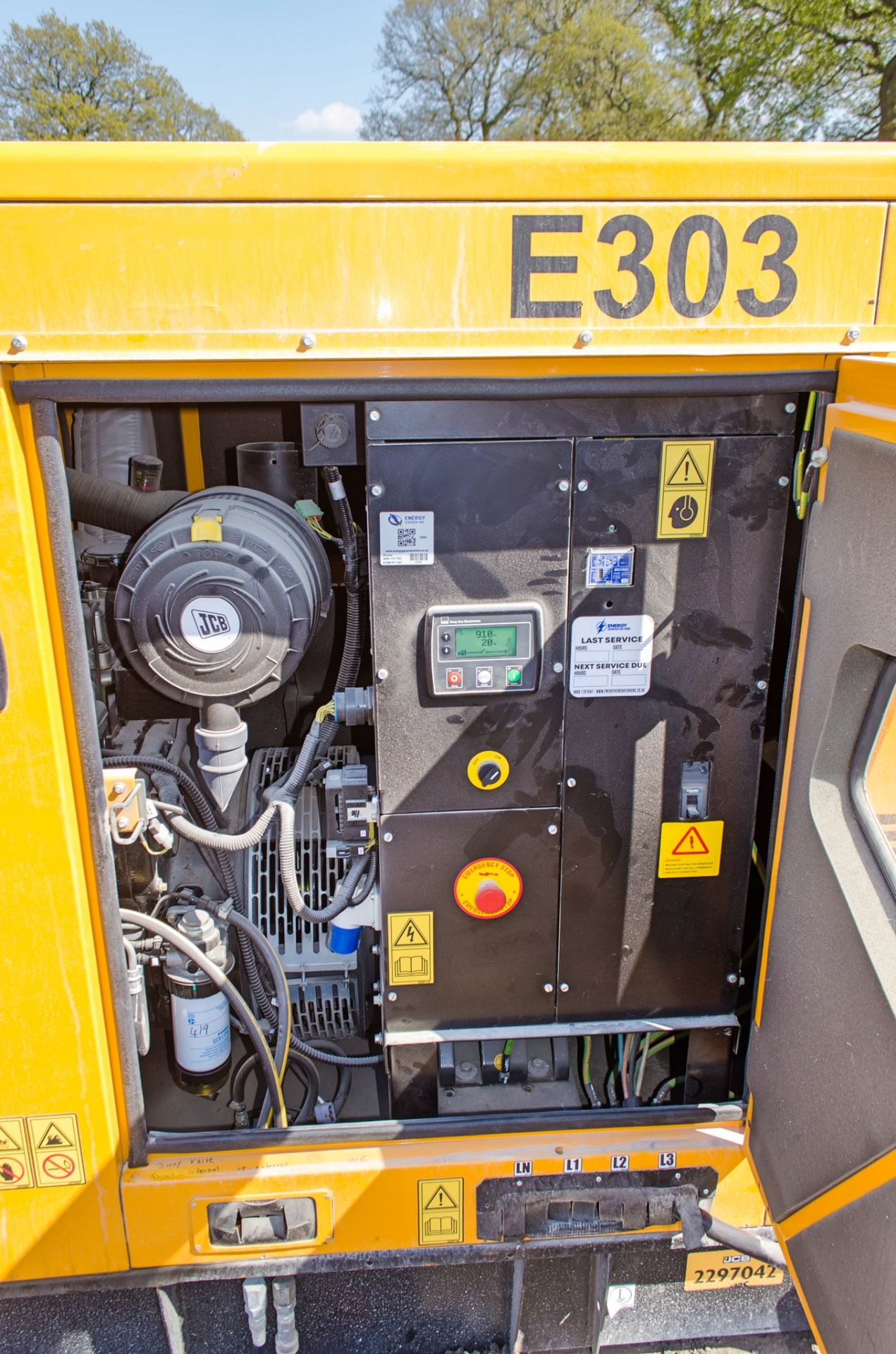 JCB G115QS 105 kva diesel driven generator Year: 2021 S/N: HARMA20ALM2297042 Recorded Hours: 910 - Image 7 of 9