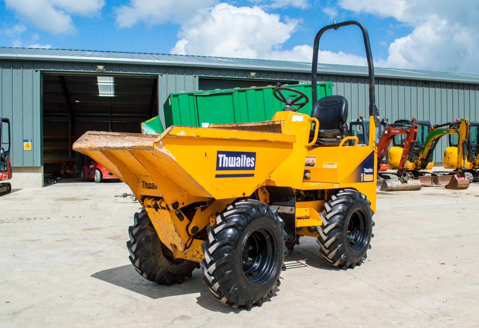 Thwaites 1 tonne high tip dumper Year: 2018 S/N: E4755 Recorded hours: 364 XL1810005