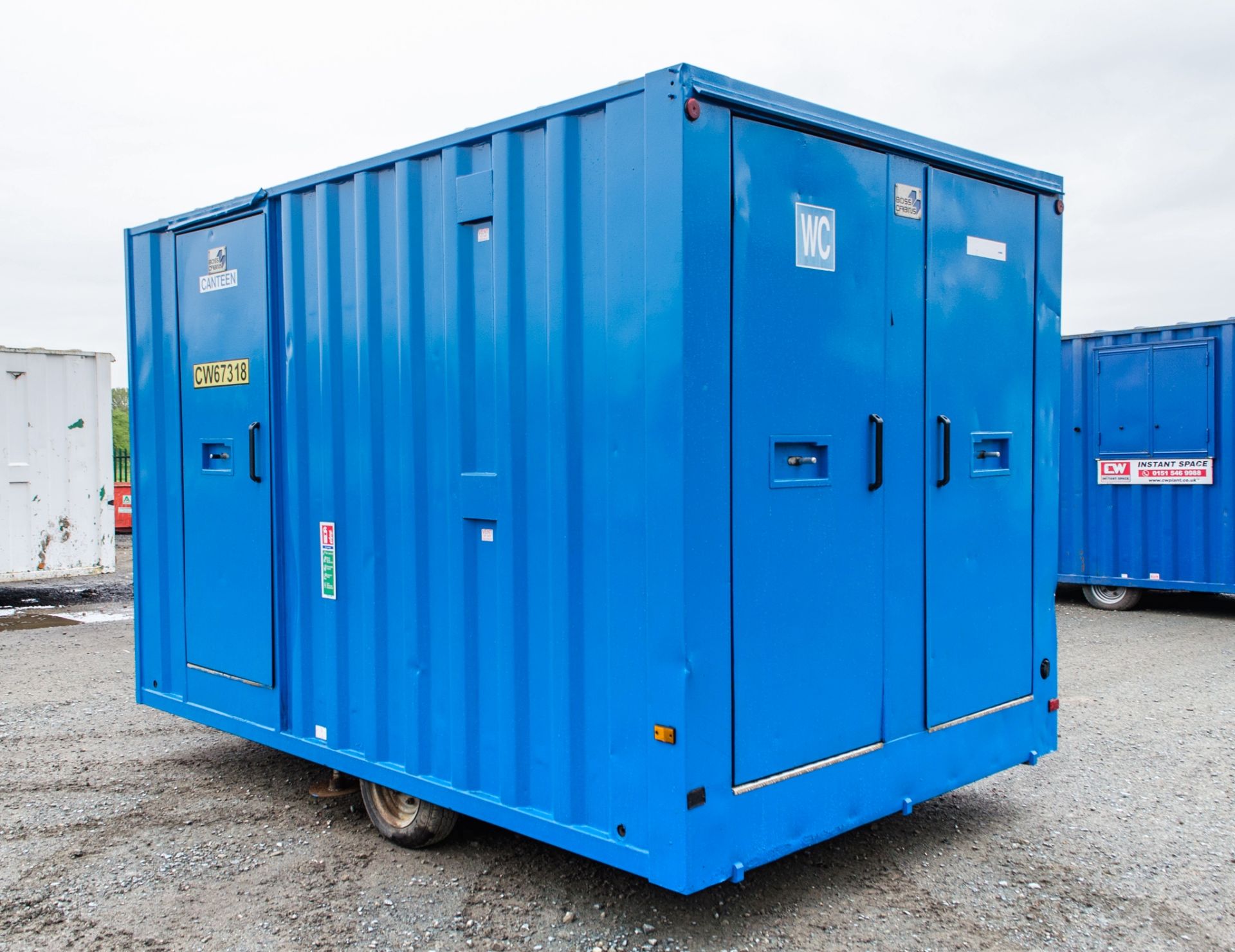 Boss Cabins 12 ft x 8 ft steel anti vandal mobile welfare unit Comprising of: Canteen, toilet & - Image 4 of 12