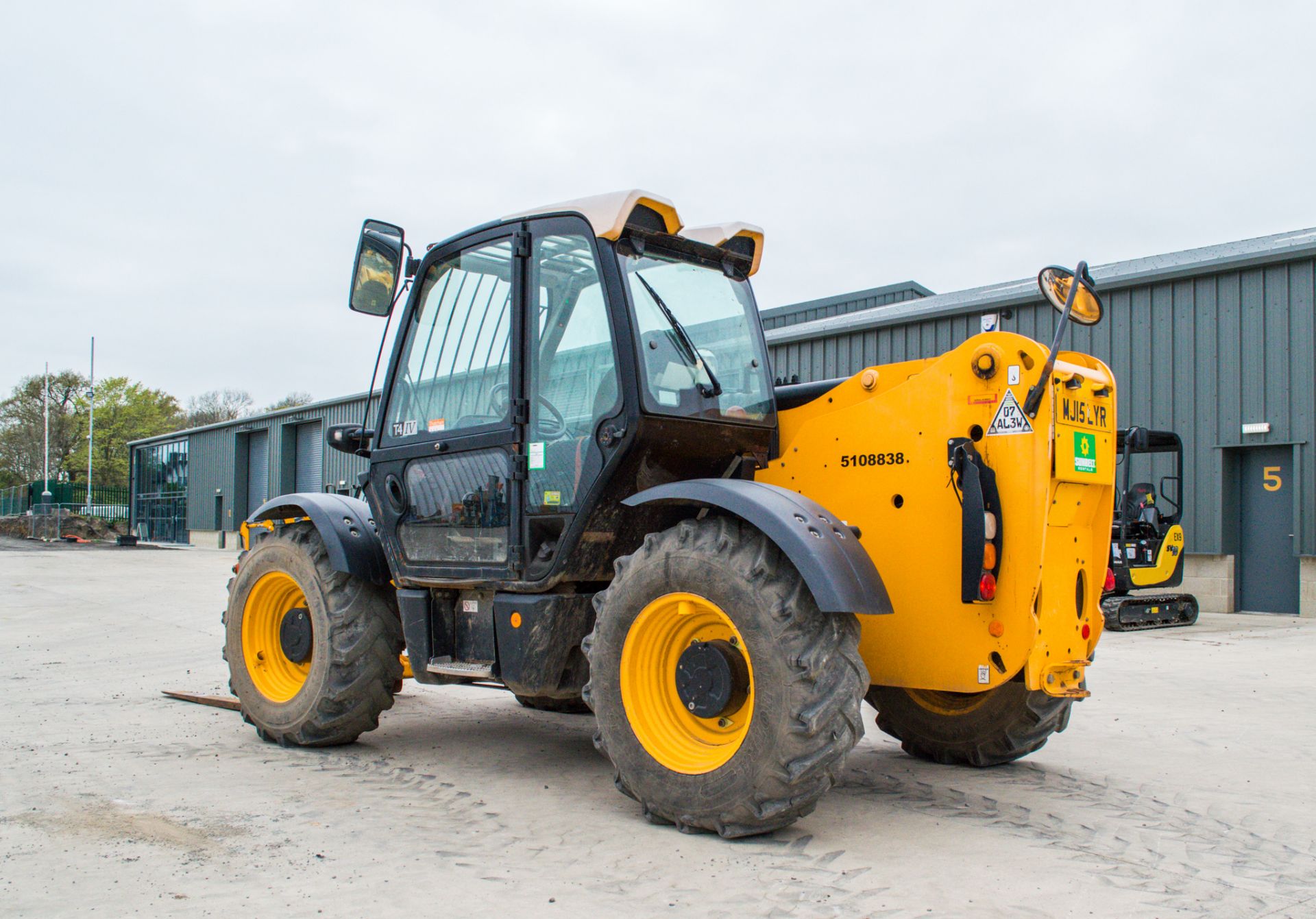 JCB 535-95 9.5 metre telescopic handler Year: 2015 S/N: 2346986 Recorded Hours: 1773 H5108838 - Image 4 of 23