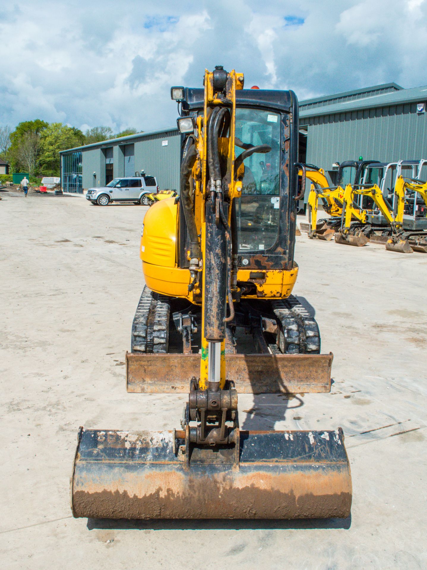 JCB 8025 2.5 tonne rubber tracked mini excavator Year: 2013 S/N: 2226112 Recorded hours: 3431 Blade, - Image 5 of 22