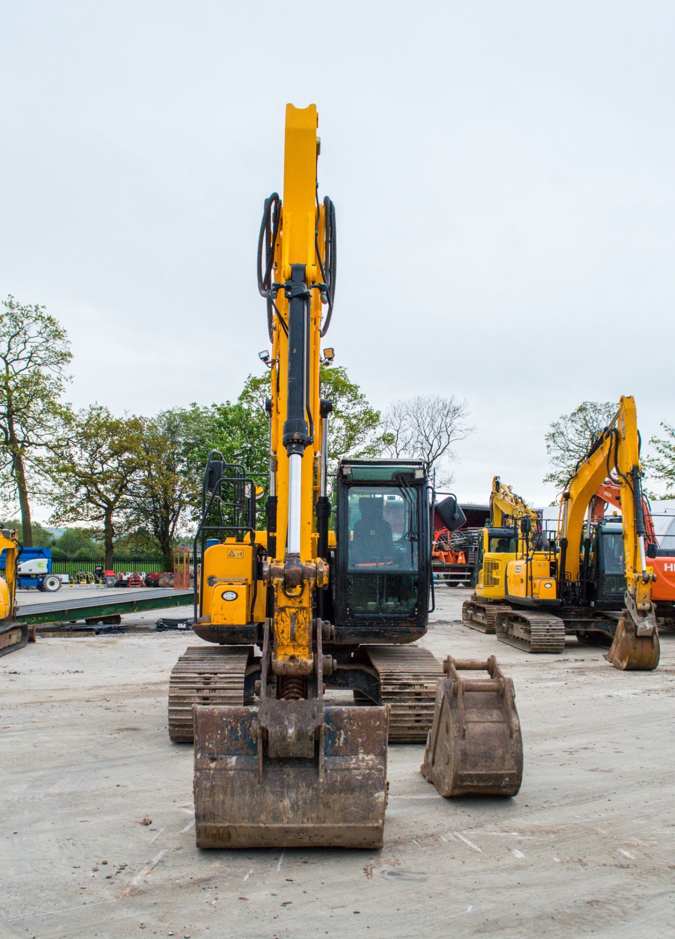 JCB JS130 LC+ 13 tonne steel tracked excavator Year: 2016 S/N: 424040 Recorded Hours: 5228 Air - Image 5 of 24