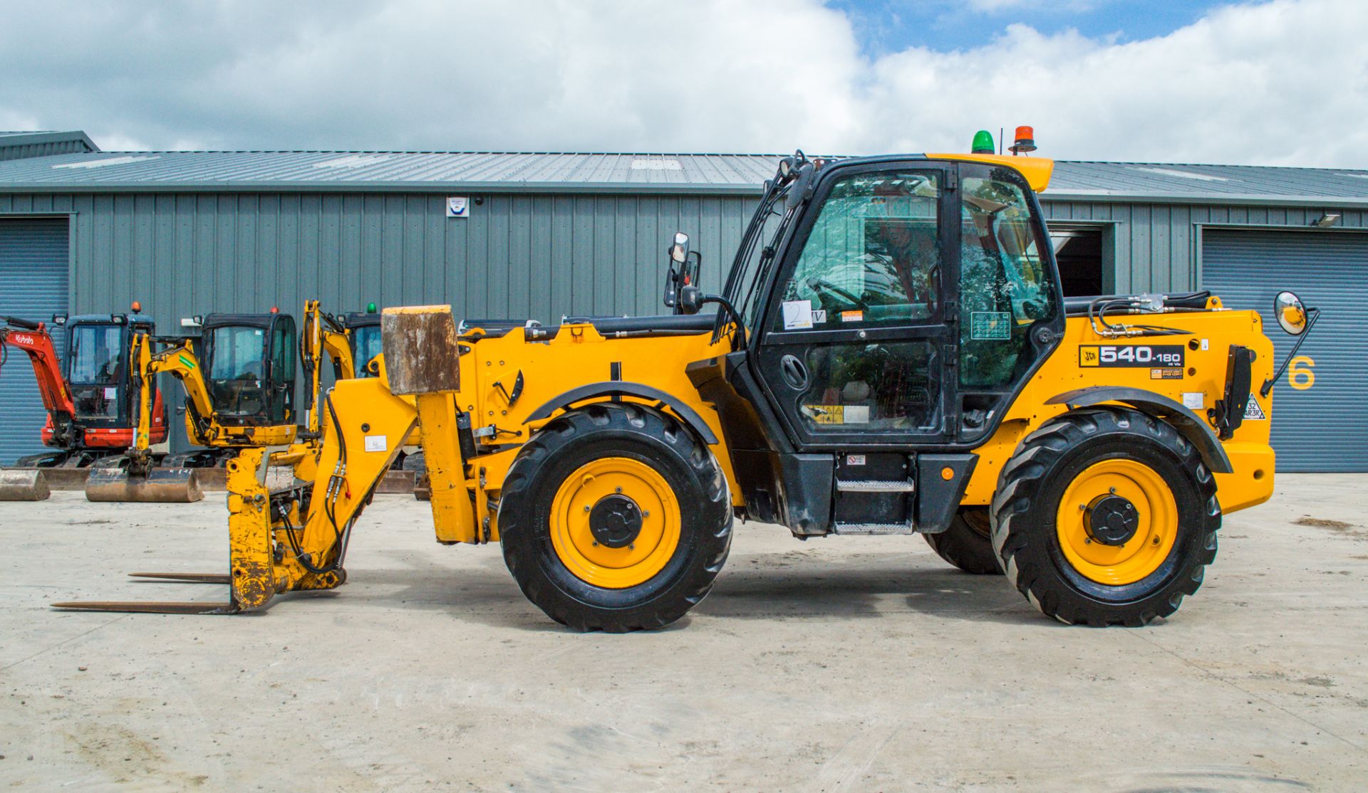 JCB 540-180 Hi-Viz 18 metre telescopic handler  Year: 2017 S/N: 2567255 Recorded Hours: 5503 c/w - Image 8 of 28