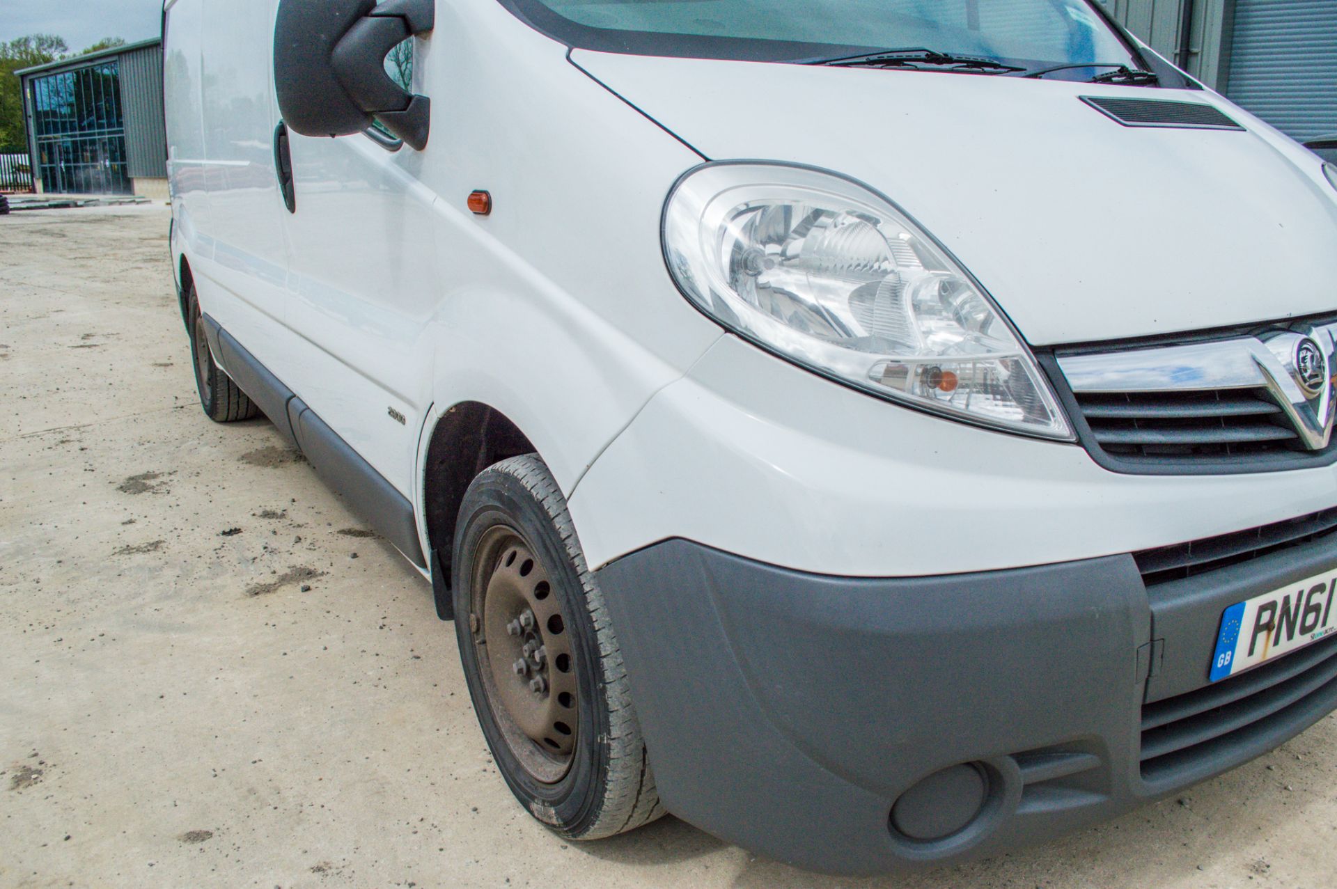 Vauxhall Vivaro 2900 2.0 CDTI 113 LWB panel van - Image 9 of 26