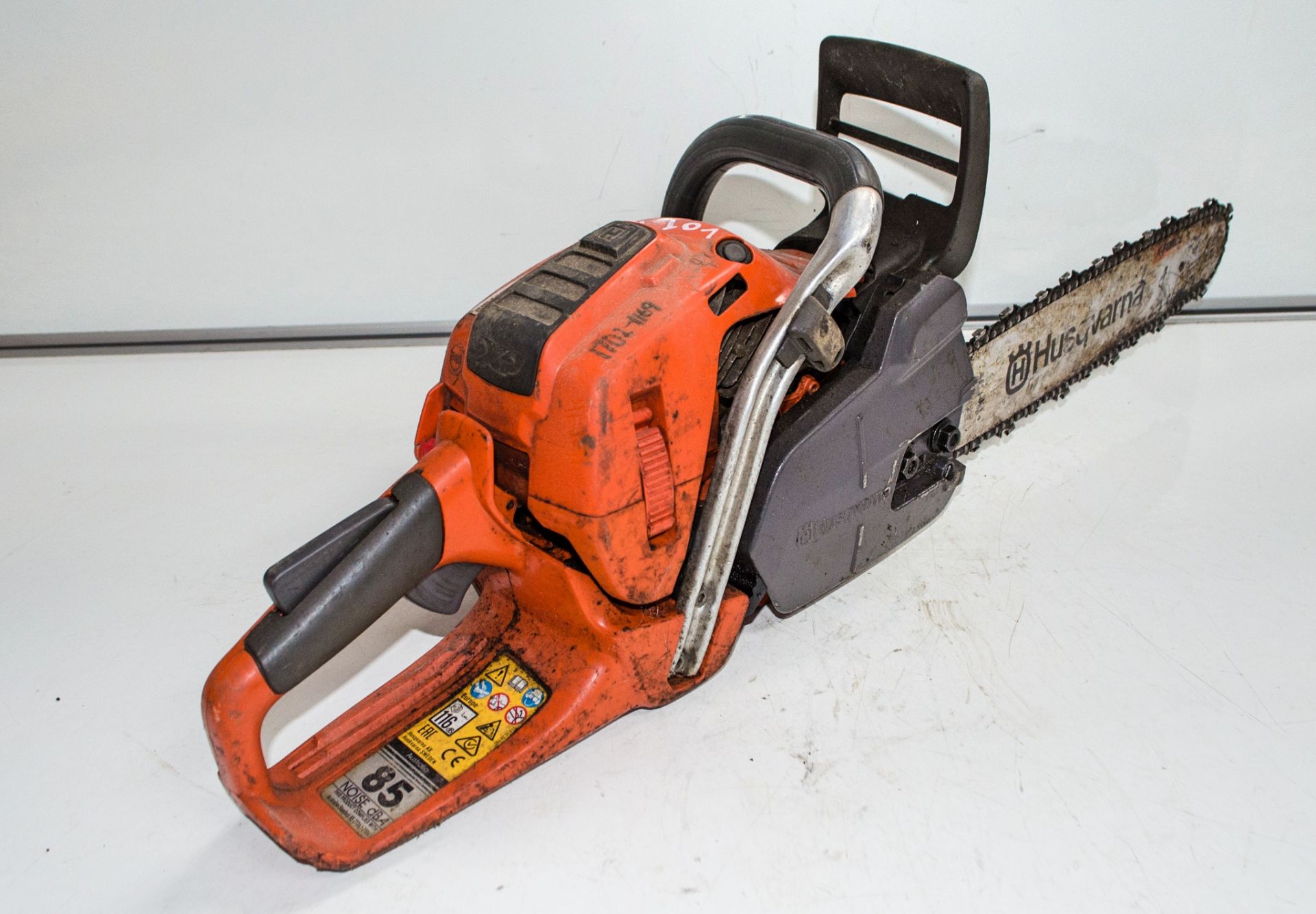 Husqvarna 545 petrol driven chainsaw 17021169 - Image 2 of 2