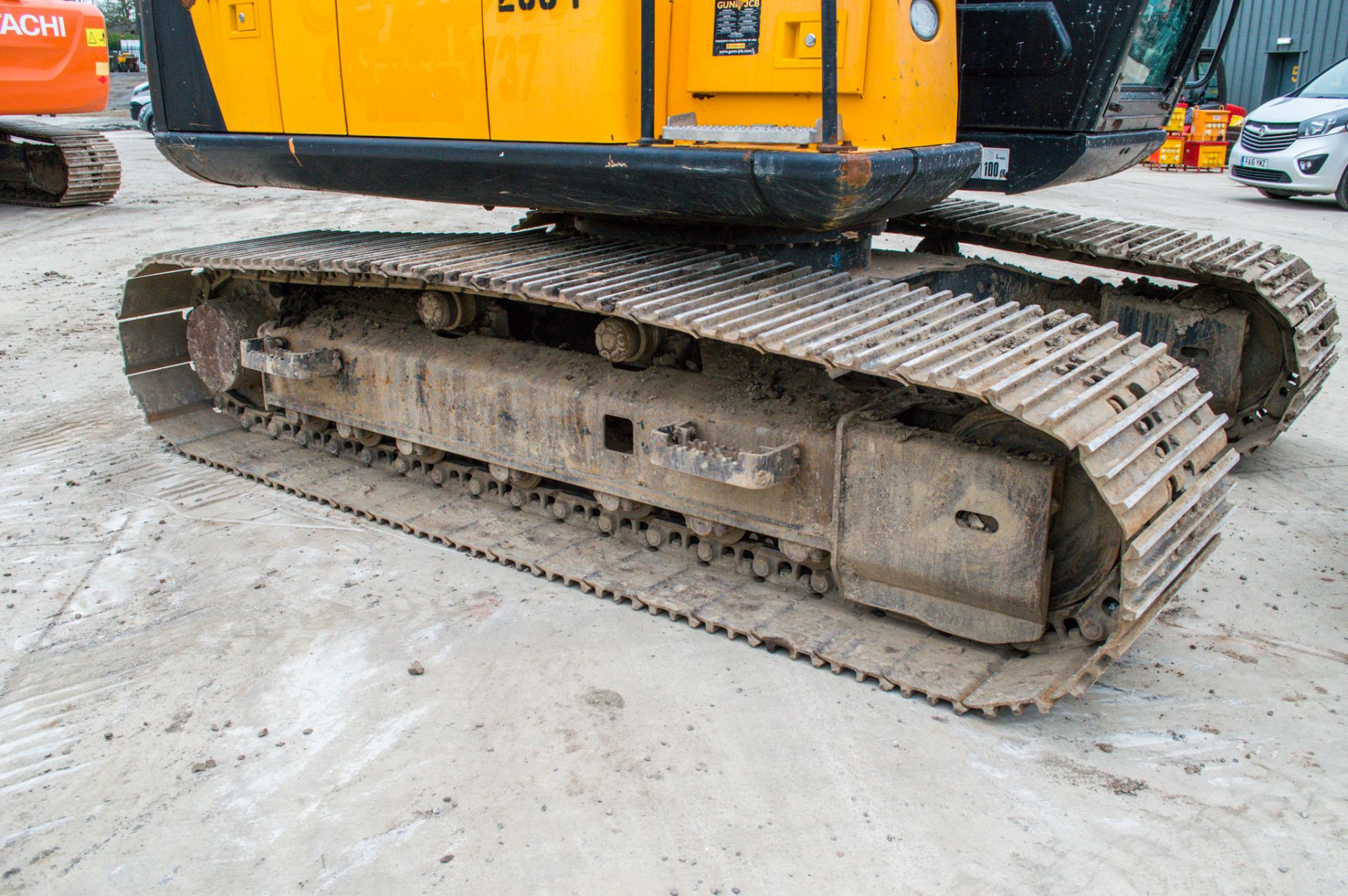 JCB JS130 LC+ 13 tonne steel tracked excavator Year: 2016 S/N: 424044 Recorded Hours: 4240 Air - Image 9 of 25