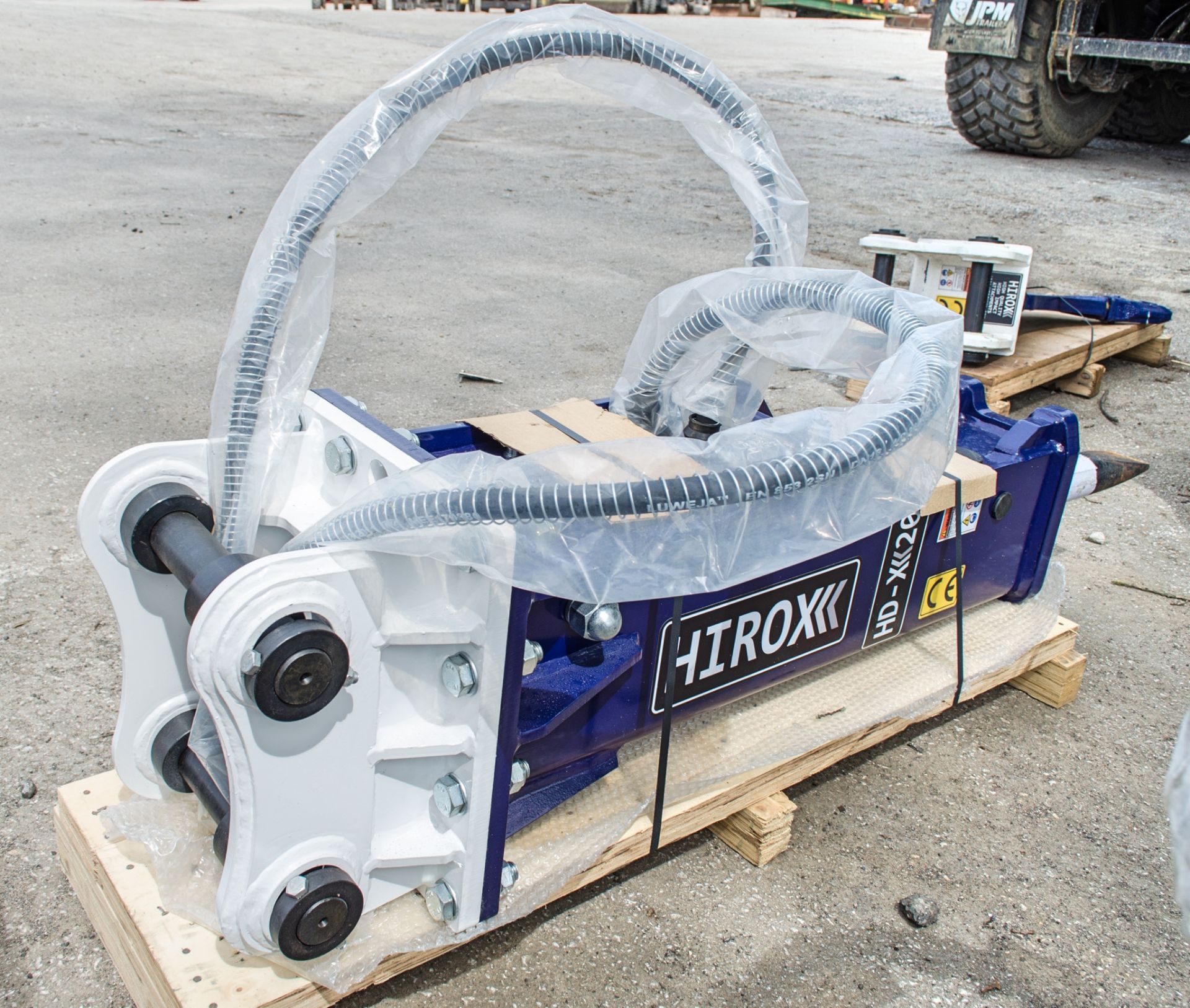 Hirox HDX20 hydraulic breaker to suit 4 to 7 tonne excavator New & Unused - Image 2 of 4