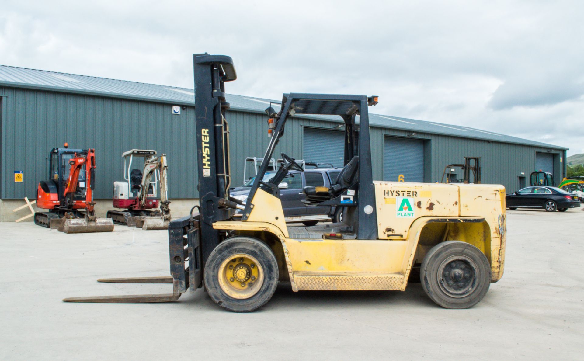 Hyster 7.0 7 tonne diesel driven fork lift truck Year: 2005 S/N:  Recorded Hours: 4370 Side - Image 8 of 18
