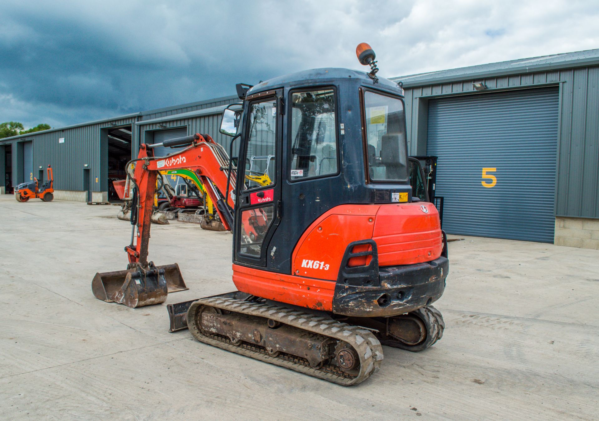 Kubota KX61-3 2.6 tonne rubber tracked excavator Year: 2014 S/N: 80681 Recorded Hours: 3772 piped, - Image 4 of 24