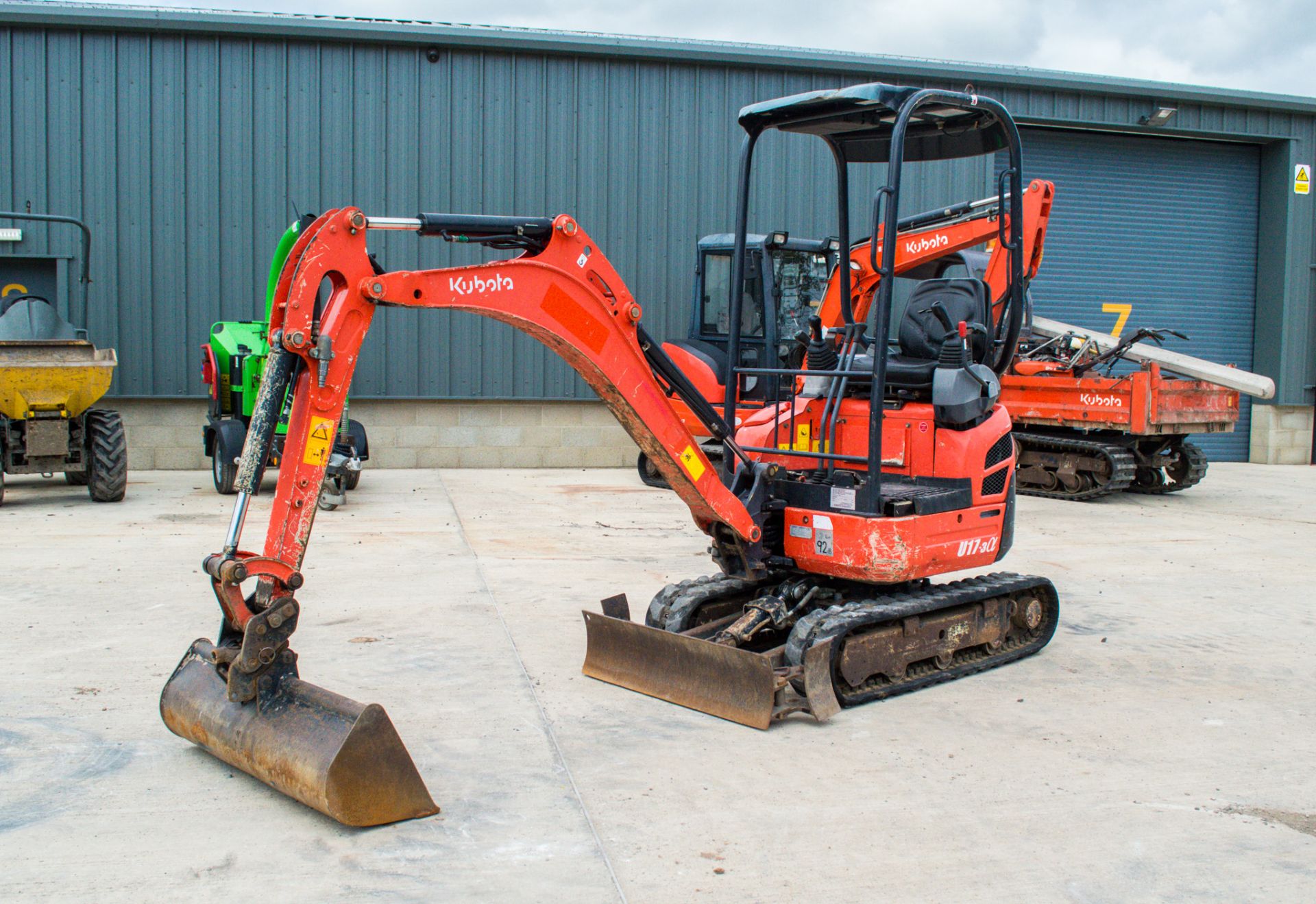 Kubota U17-3a 1.6 tonne rubber tracked mini excavator  Year: 2014 S/N: 21778 Recorded Hours: 2898