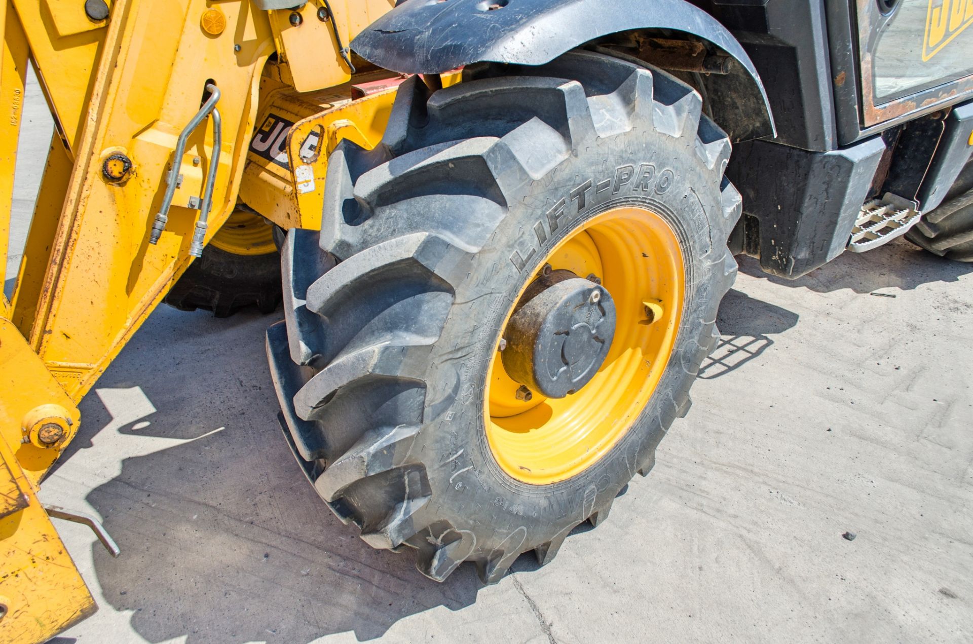 JCB 531-70 7 metre telescopic handler Year: 2012 S/N: 2144865 Recorded Hours: 3257 c/w air - Image 13 of 21