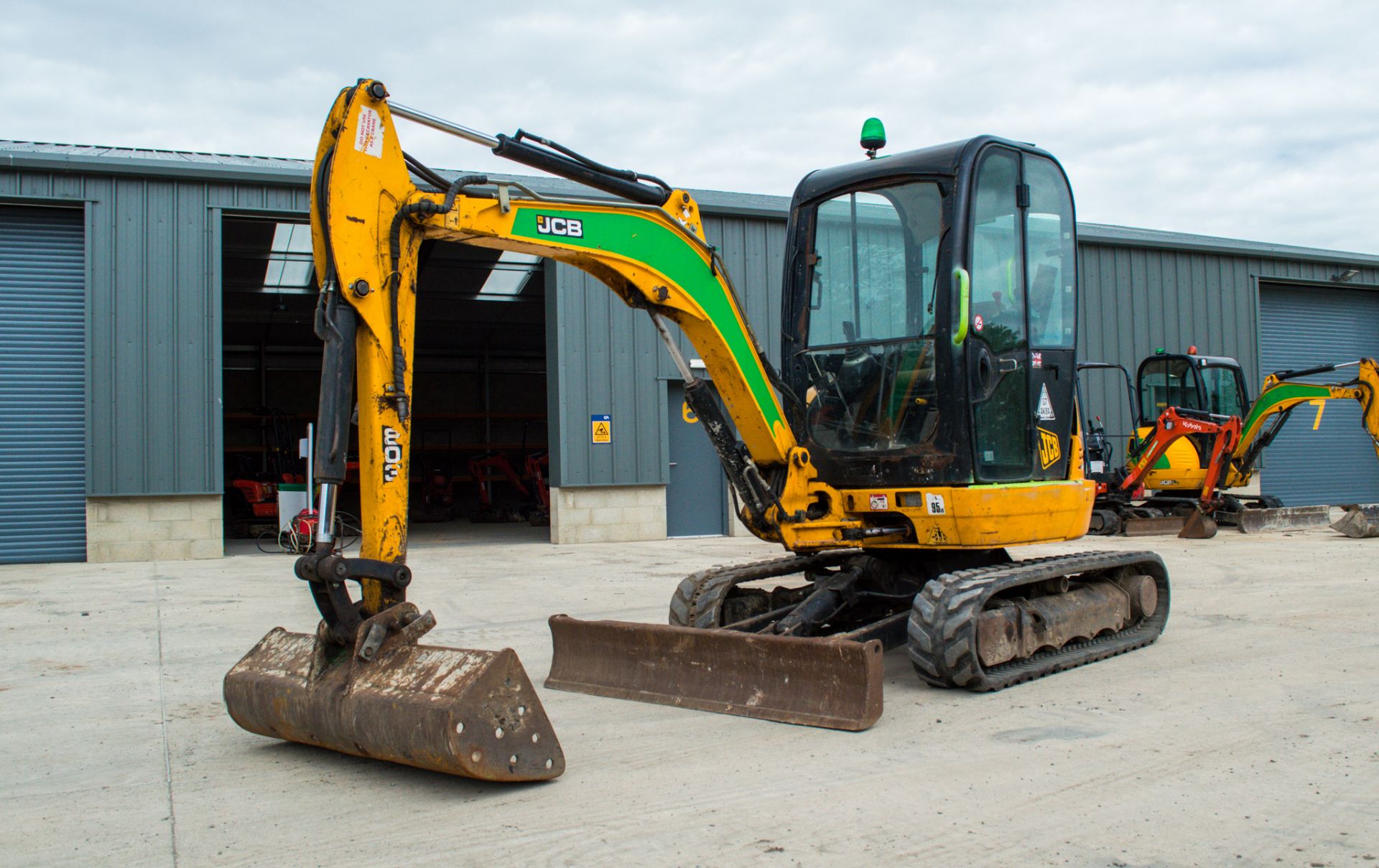 JCB 8030 3 tonne rubber tracked excavator Year: 2014 S/N: 2432103 Recorded Hours: 73831 piped, blade