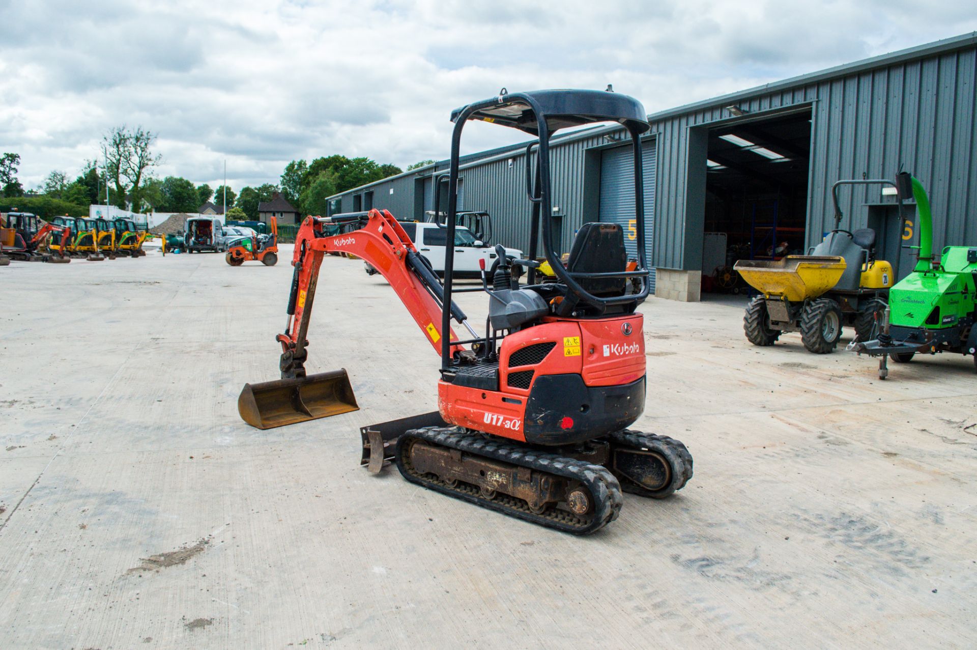 Kubota U17-3a 1.6 tonne rubber tracked mini excavator  Year: 2014 S/N: 21778 Recorded Hours: 2898 - Image 4 of 25