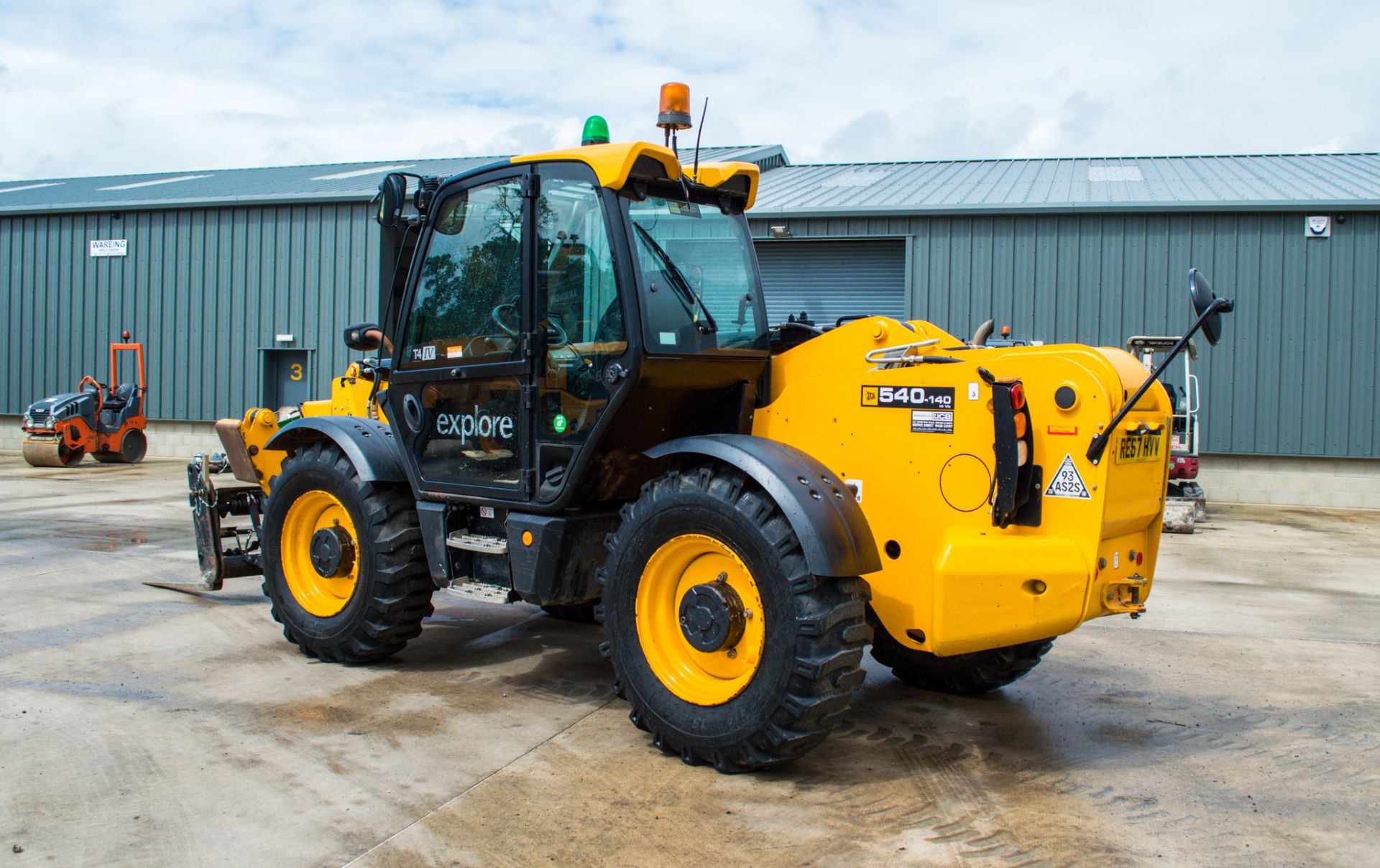 JCB 540-140 Hi-Viz 14 metre telescopic handler  Year: 2017 S/N: 2570142 Recorded Hours: 4780 c/w - Image 4 of 26