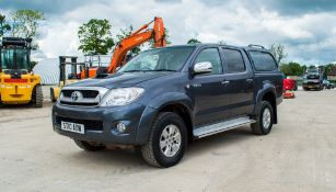 Toyota Hilux 2.5 D-4D 144 HL3 4wd manual double cab pick up Reg No: ST10 AOW Date of Registration: