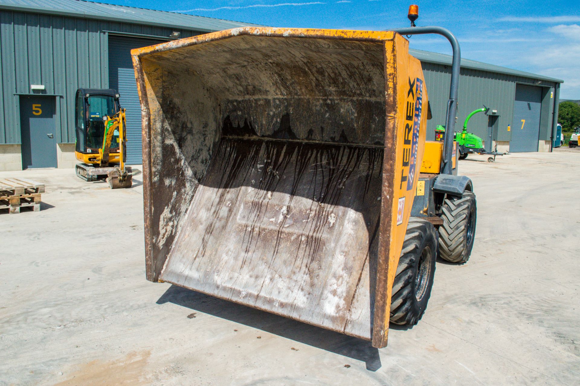 Terex TA3 3 tonne straight skip dumper  Year: 2014 S/N: PC5872 Recorded Hours: 2314 c/w Hydro-static - Image 14 of 20